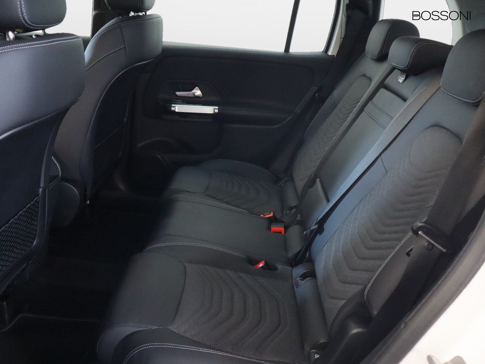 8 - Mercedes GLB 180 d progressive advanced 8g-dct