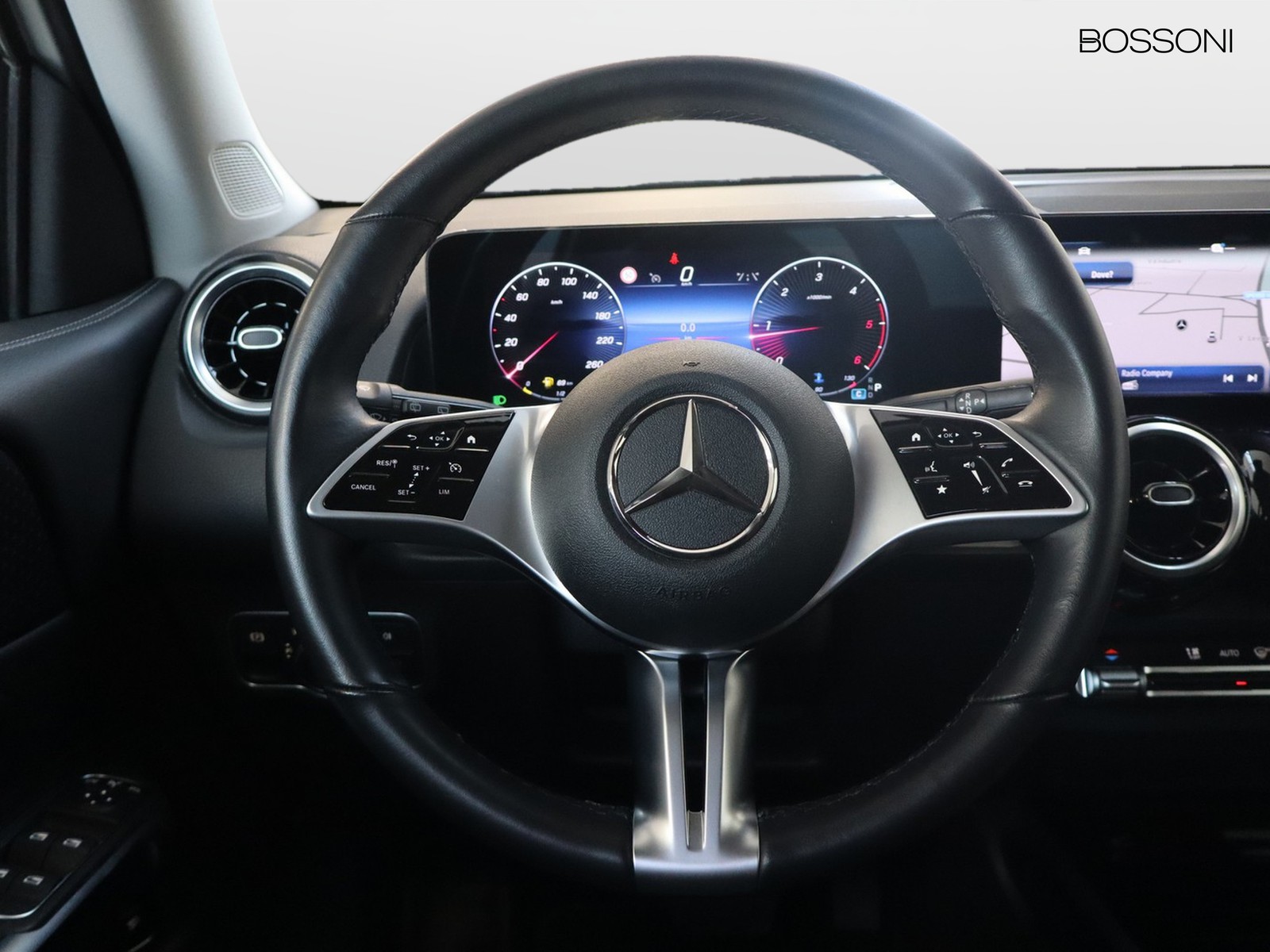 17 - Mercedes GLB 180 d progressive advanced 8g-dct