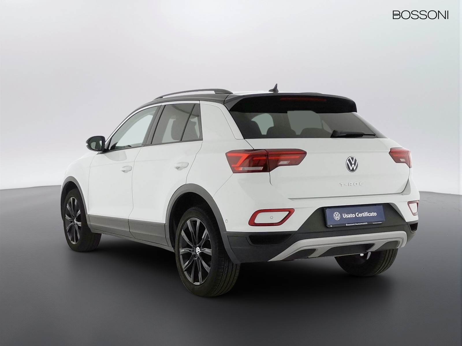 4 - Volkswagen T-Roc 1.5 tsi act sport dsg