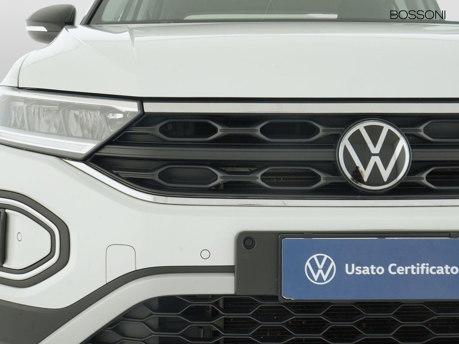 14 - Volkswagen T-Roc 1.5 tsi act sport dsg