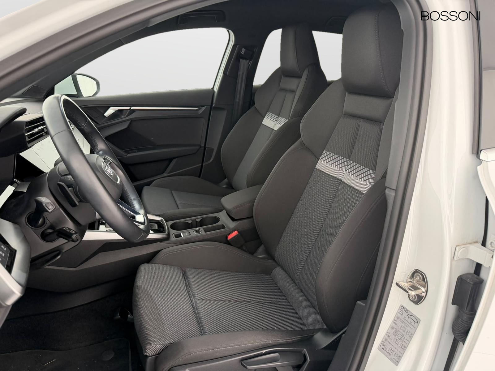 3 - Audi A3 sportback 35 2.0 tdi business advanced s tronic