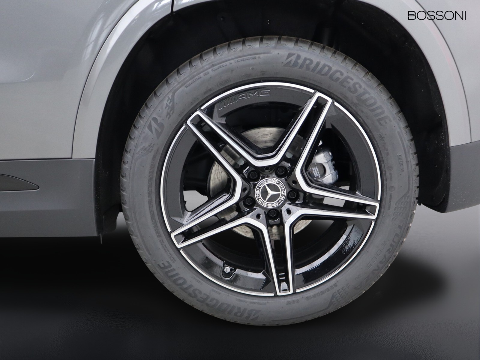 4 - Mercedes GLA 200 d amg line extra 8g-dct