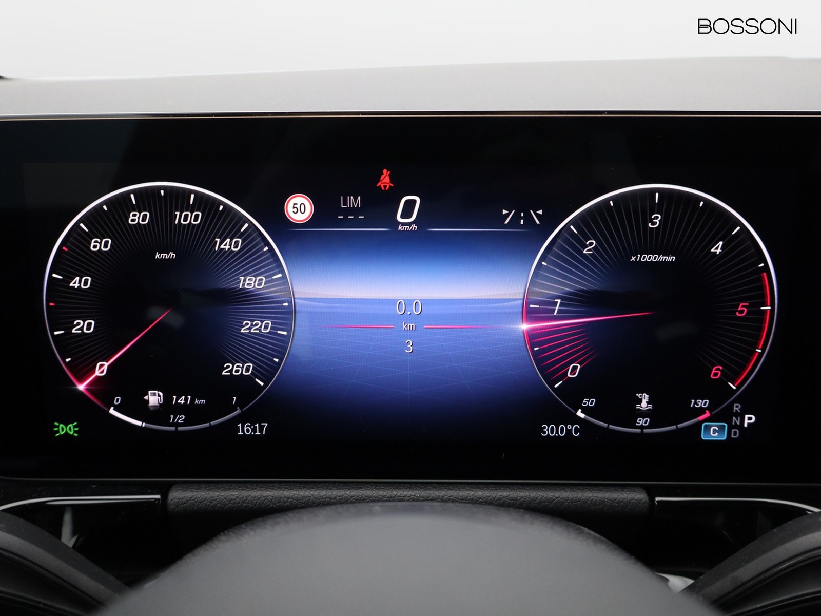 9 - Mercedes GLA 200 d amg line extra 8g-dct