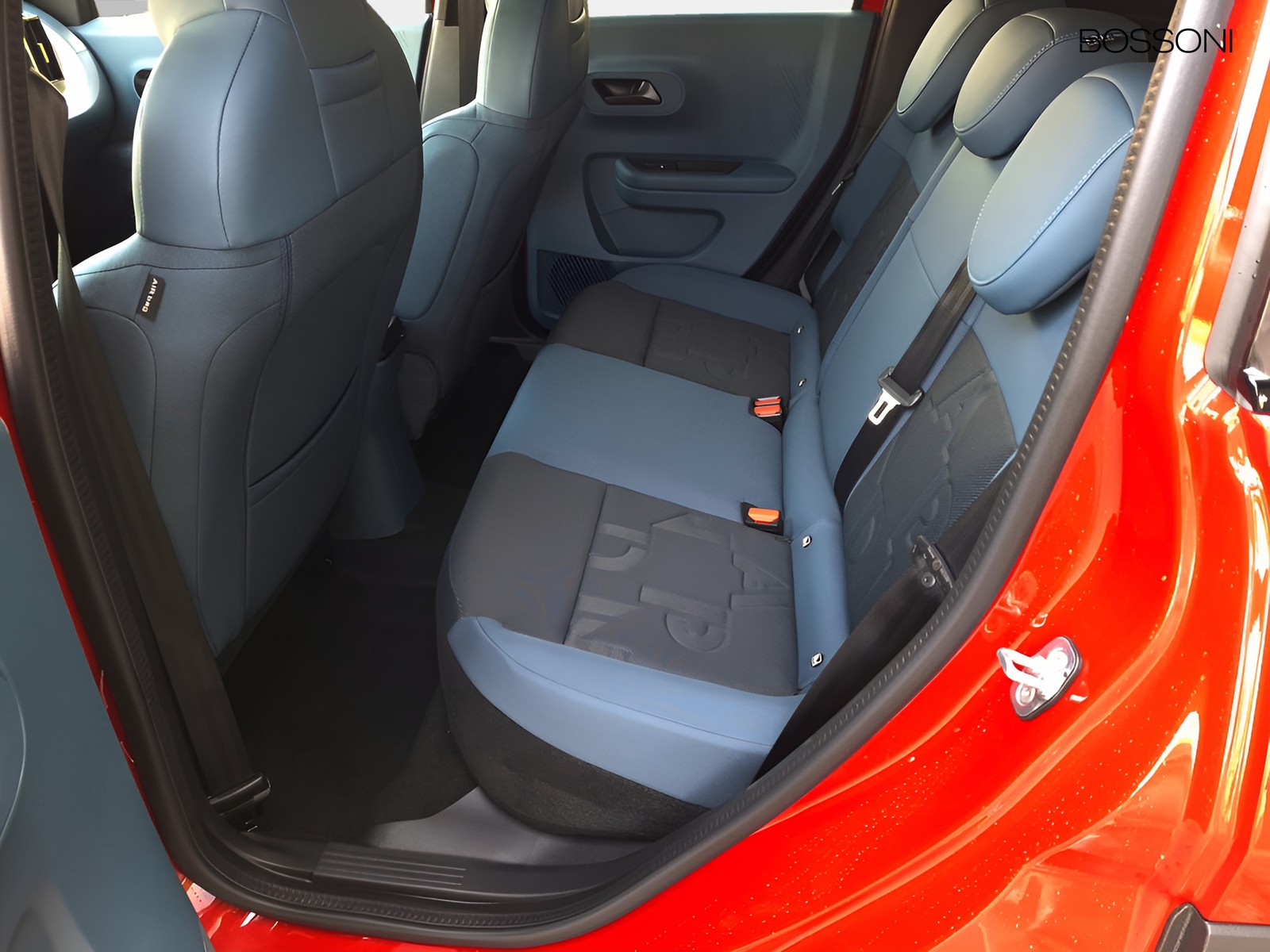 12 - Fiat Grande Panda 1.2 hybrid 110cv icon