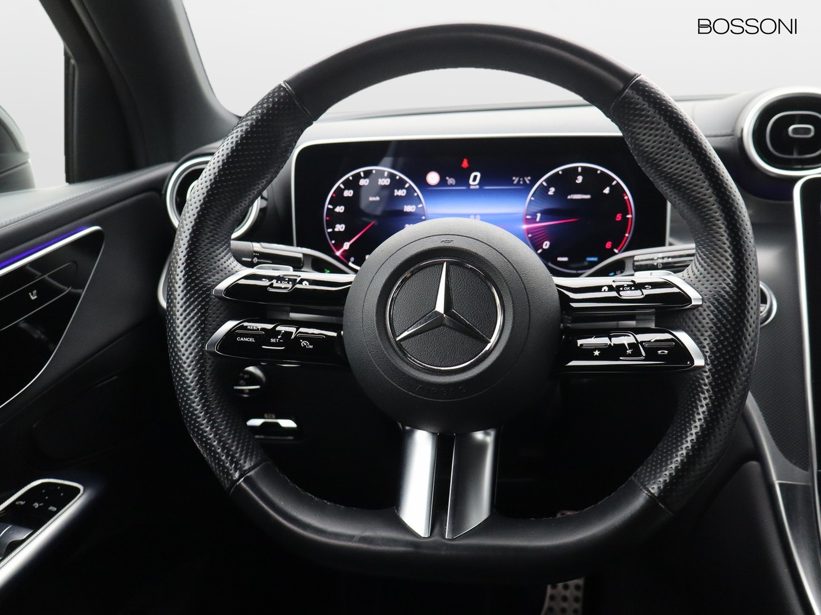 16 - Mercedes GLC coupe 220 d amg line advanced 4matic 9g-tronic