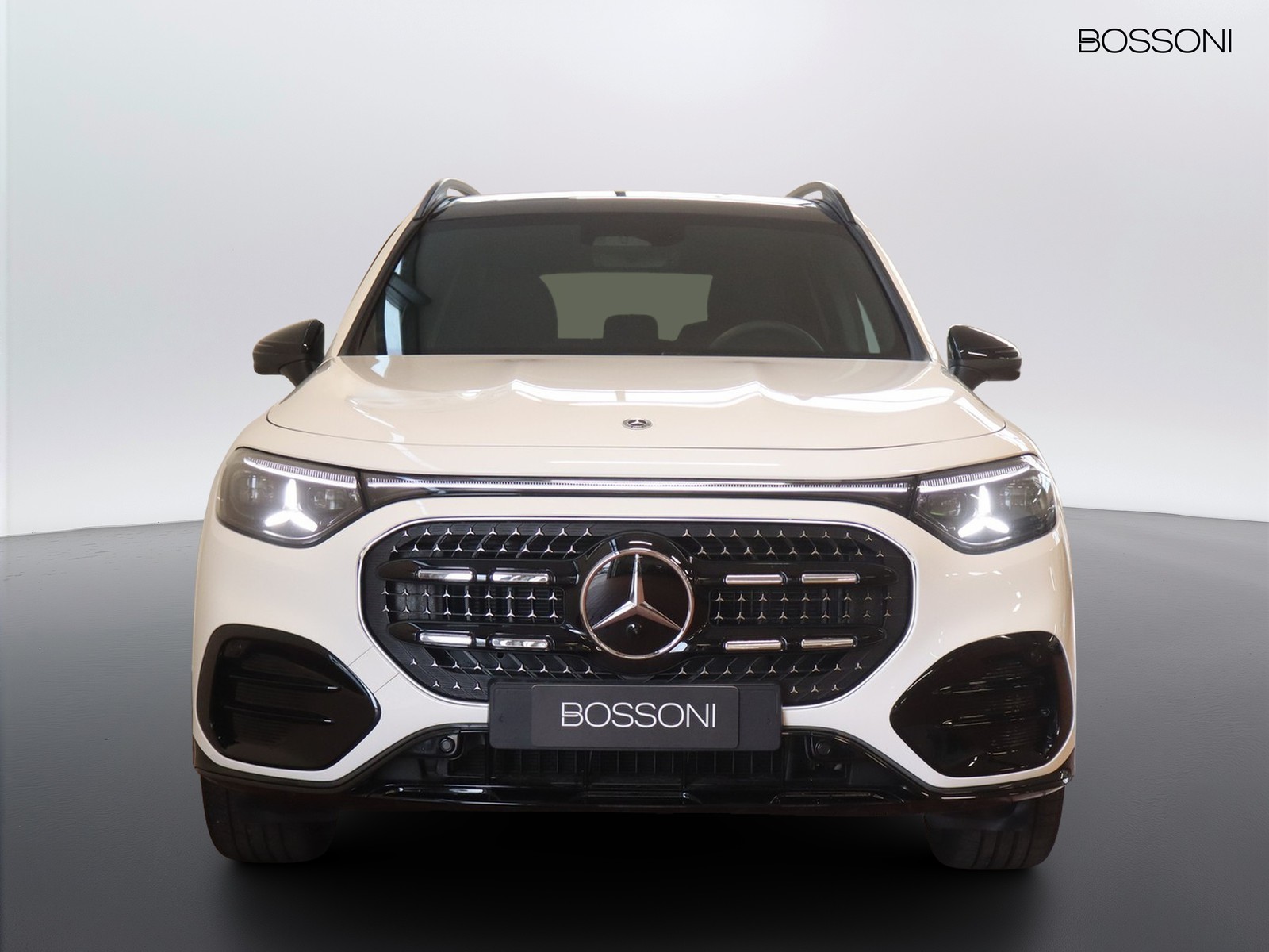 2 - Mercedes GLB 200 advanced plus 8g-edct