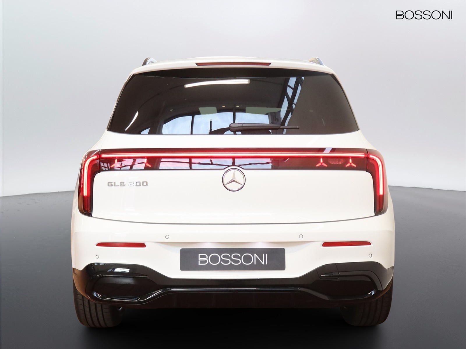 6 - Mercedes GLB 200 advanced plus 8g-edct