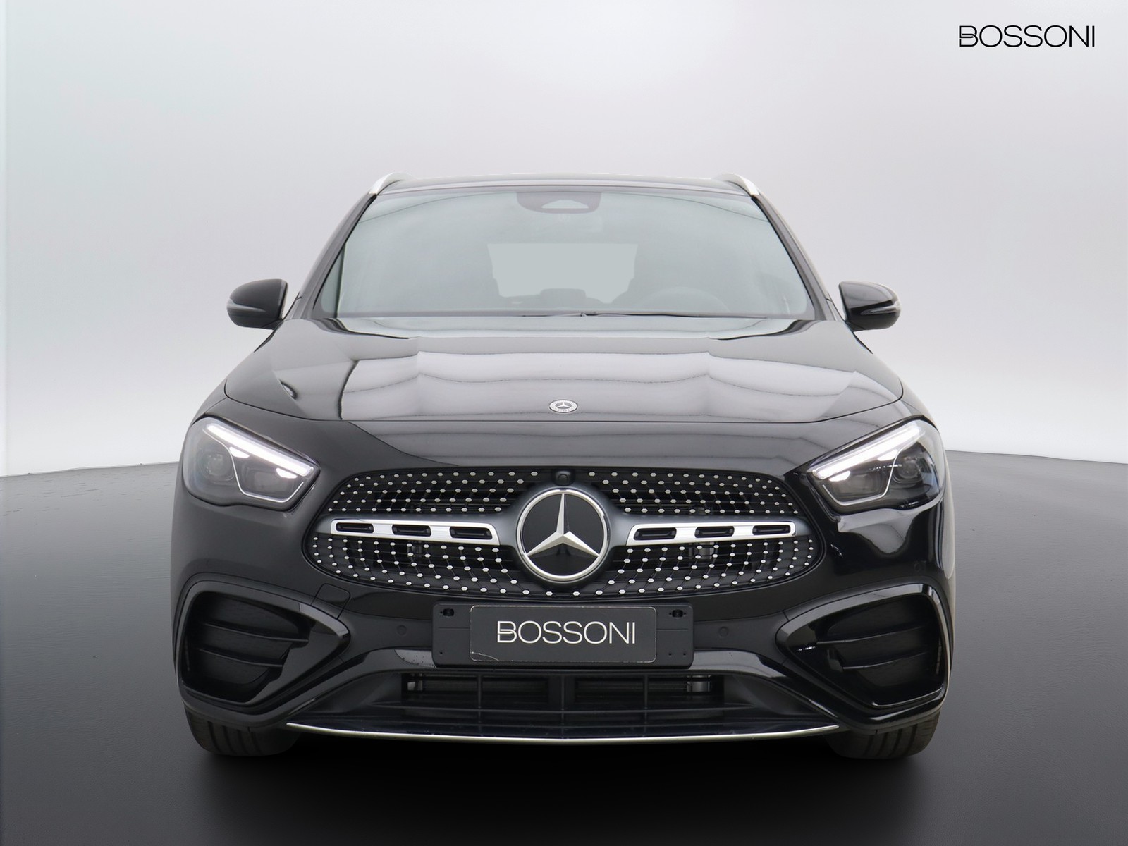 2 - Mercedes GLA 200 d amg line extra 8g-dct