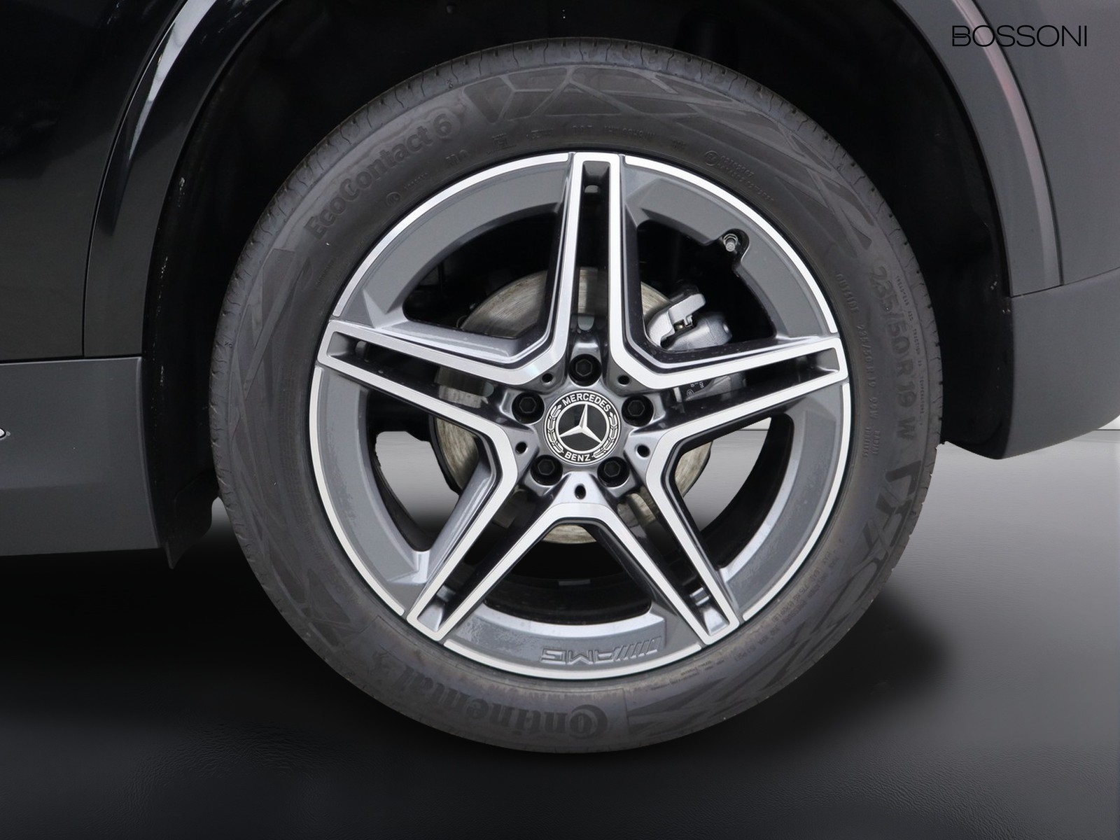 4 - Mercedes GLA 200 d amg line extra 8g-dct