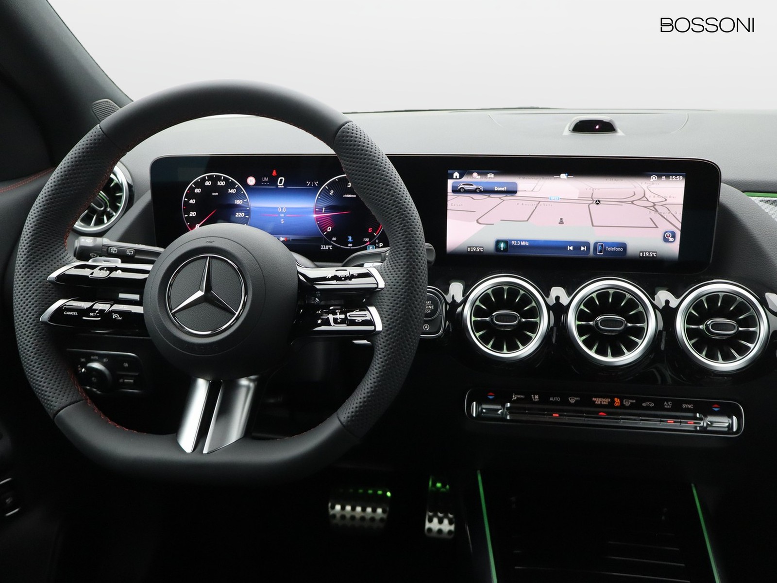 12 - Mercedes GLA 200 d amg line extra 8g-dct