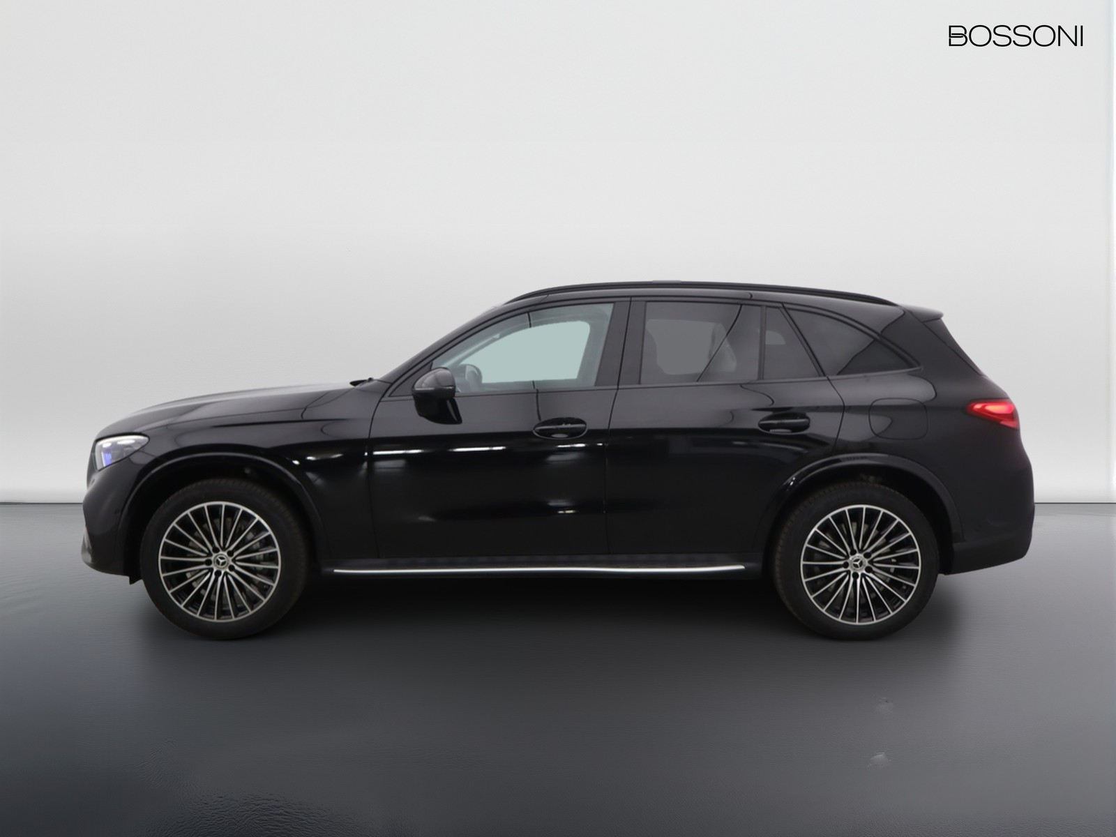 3 - Mercedes GLC suv 300 de plug-in hybrid amg line advanced 4matic 9g-tronic