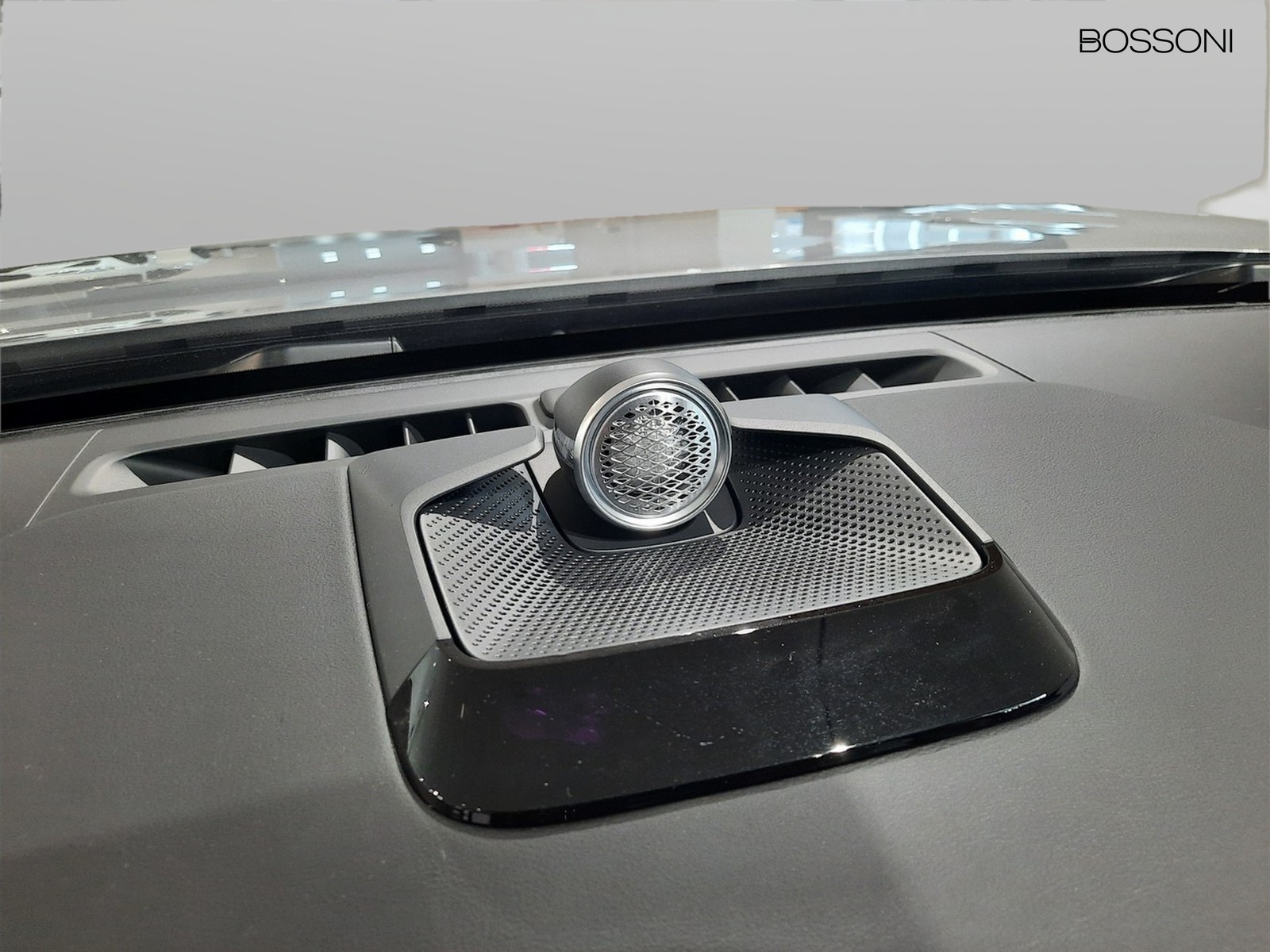 16 - Volvo ES90 single motor extended range ultra rwd