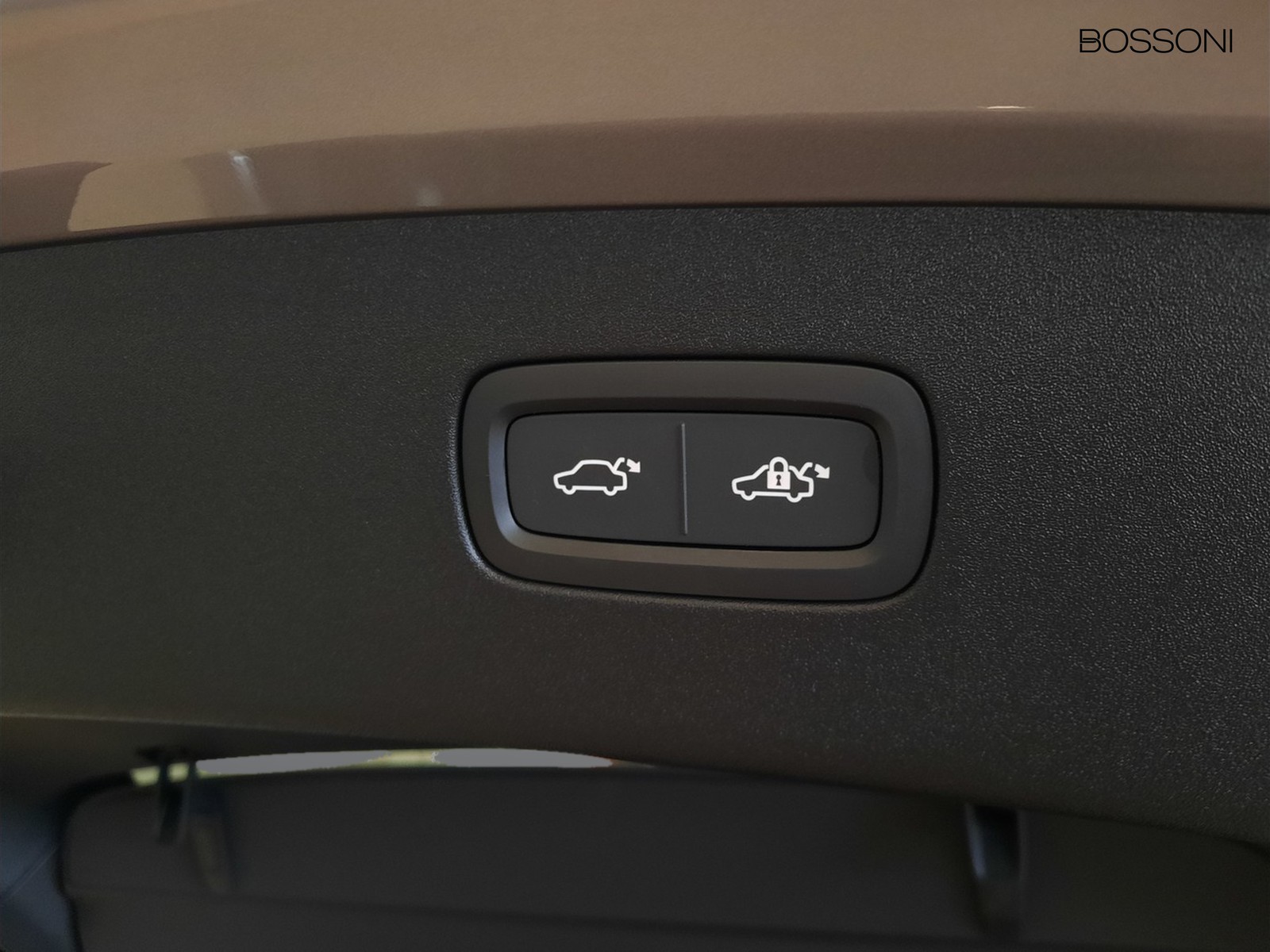 21 - Volvo ES90 single motor extended range ultra rwd