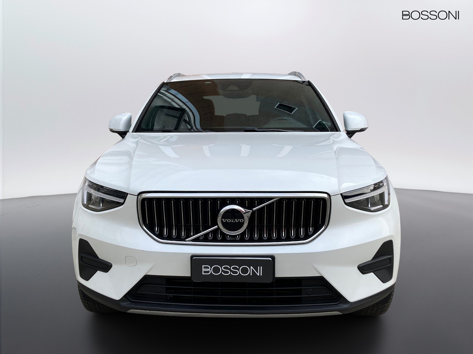 2 - Volvo XC40 1.5 t4 recharge plug-in-hybrid core automatico