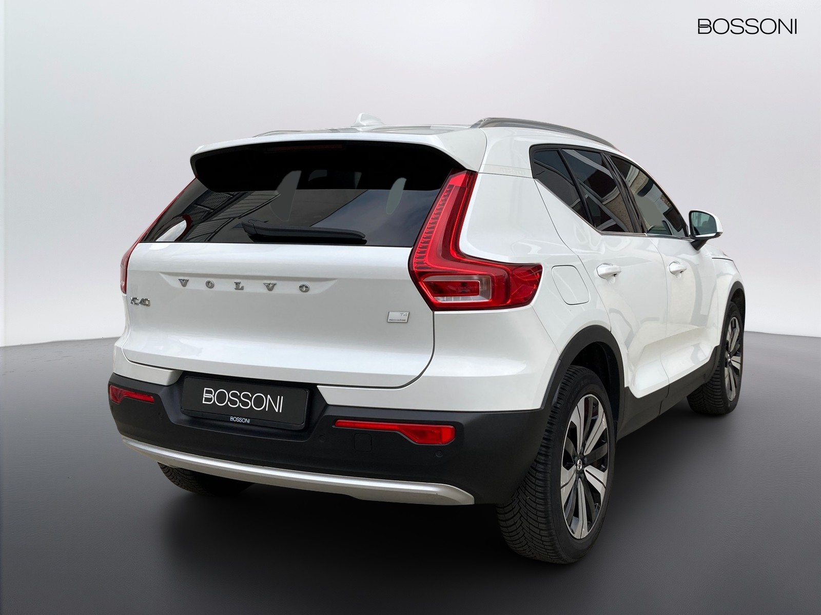 3 - Volvo XC40 1.5 t4 recharge plug-in-hybrid core automatico