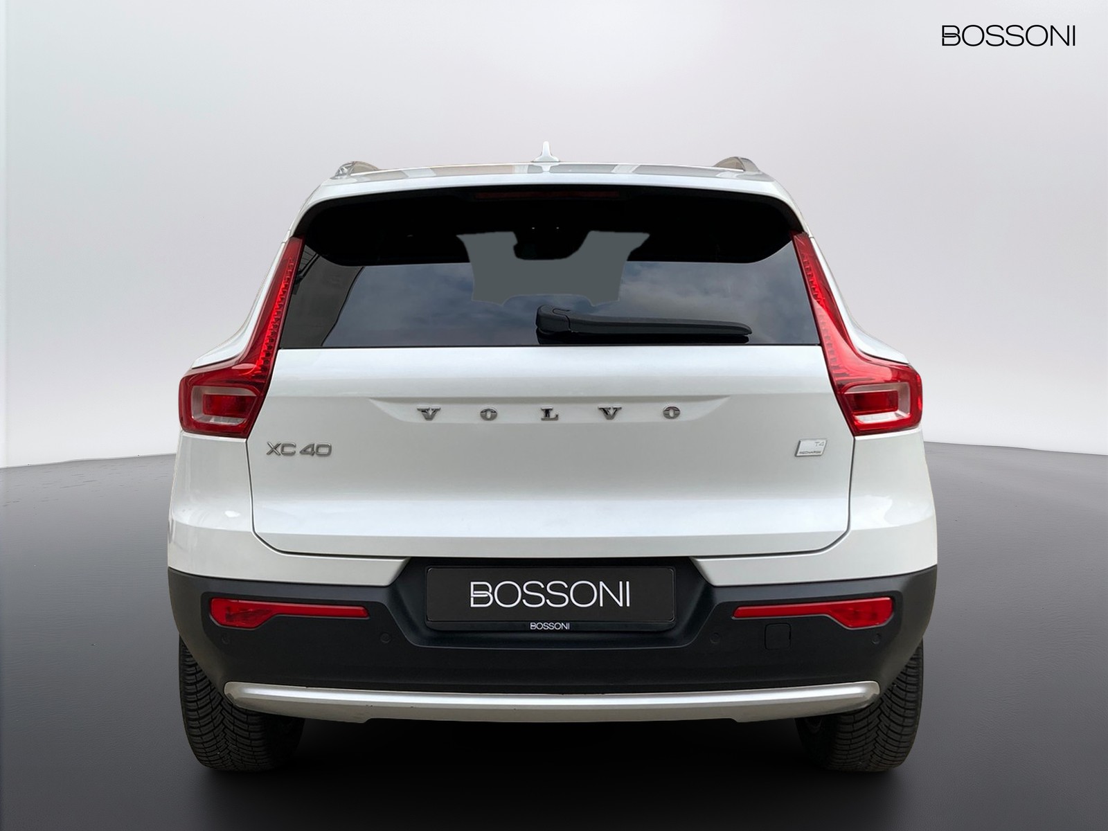 4 - Volvo XC40 1.5 t4 recharge plug-in-hybrid core automatico