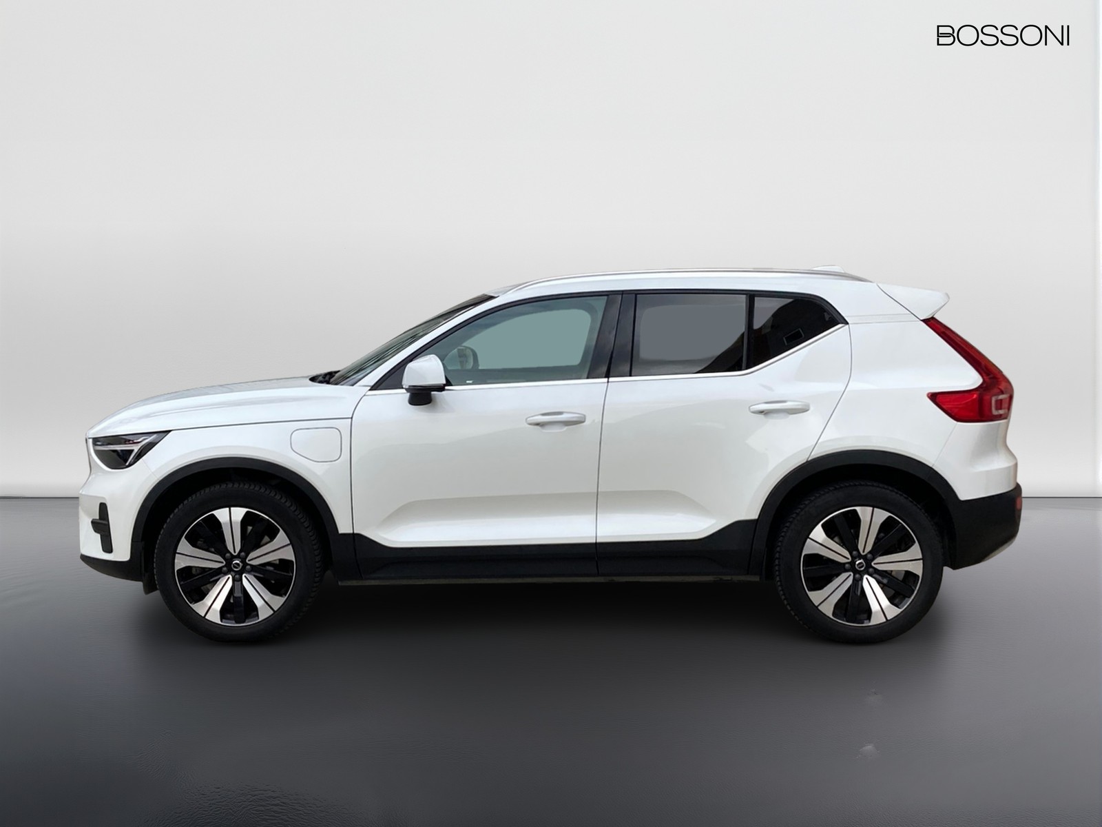 5 - Volvo XC40 1.5 t4 recharge plug-in-hybrid core automatico