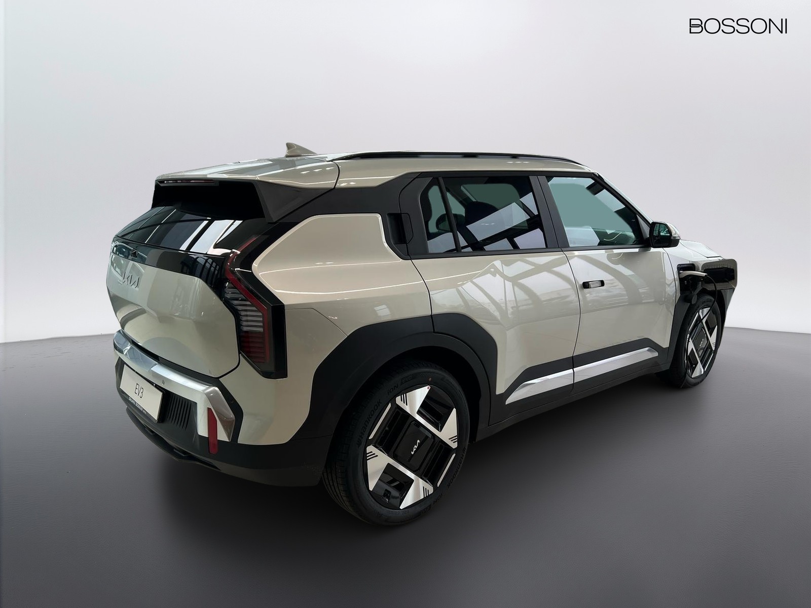 4 - Kia EV3 81,4 kwh earth fwd