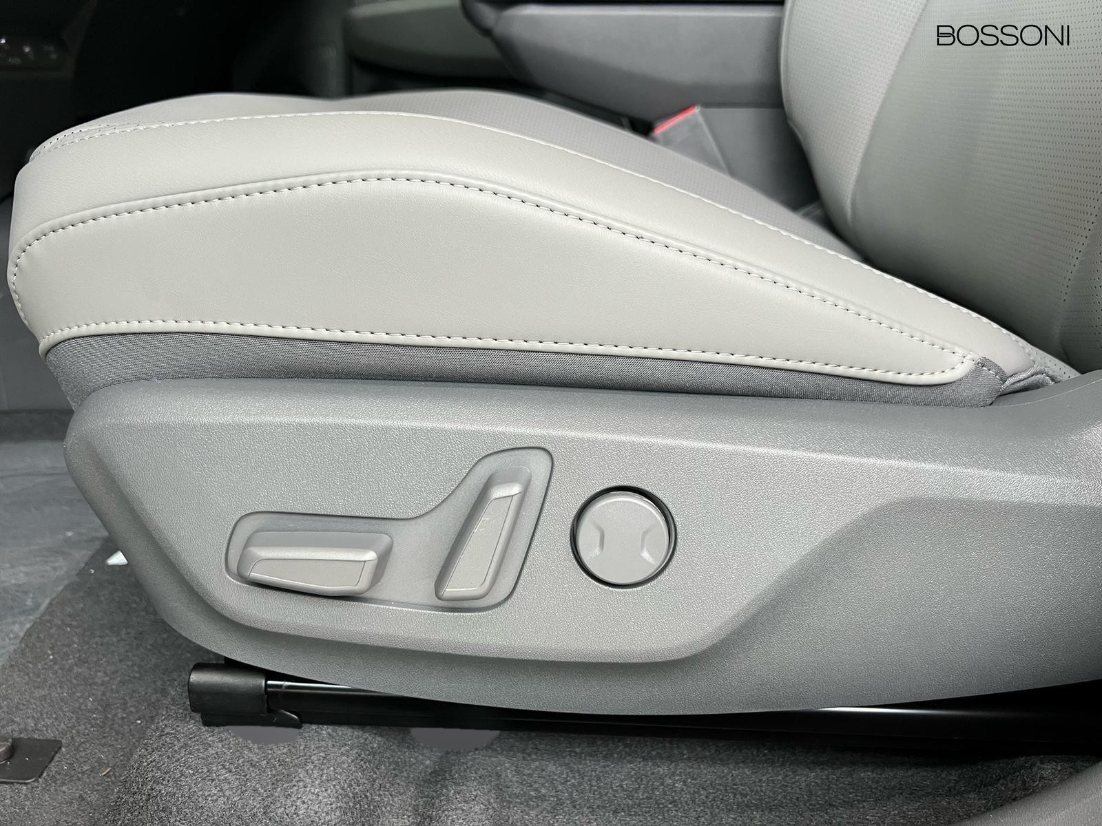 15 - Kia EV3 81,4 kwh earth fwd