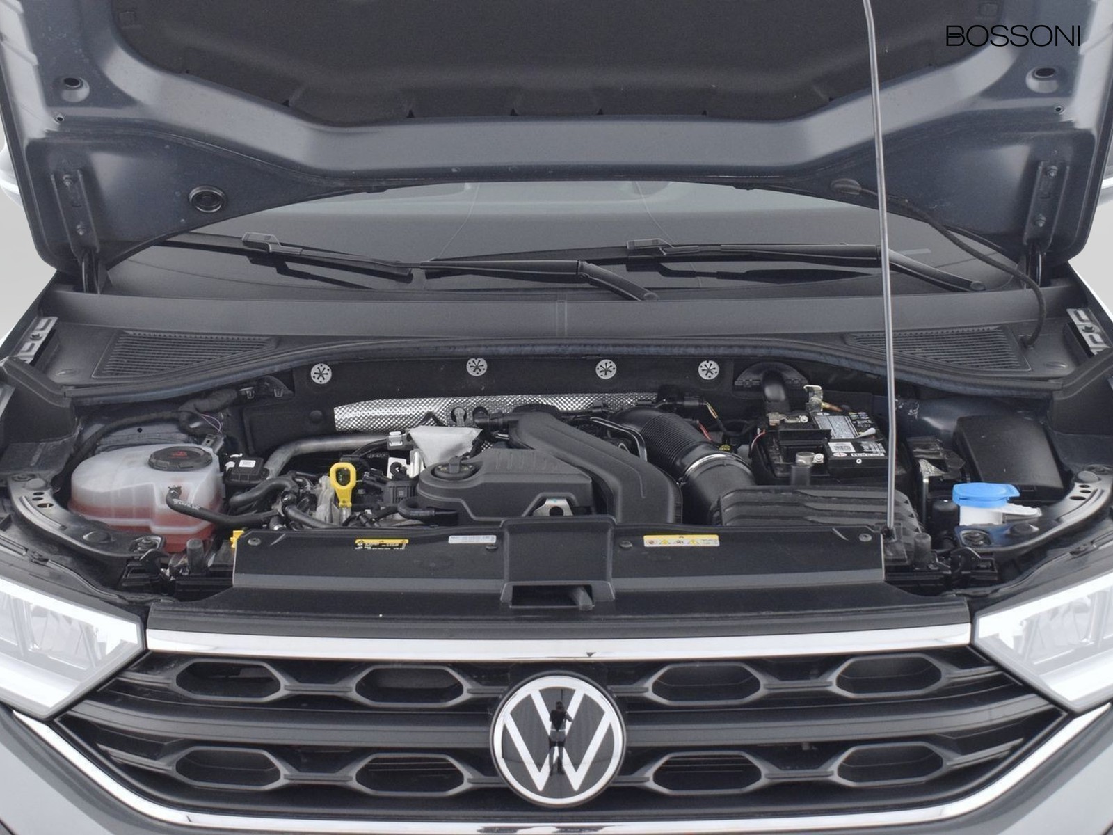 11 - Volkswagen T-Roc 1.5 tsi act life dsg