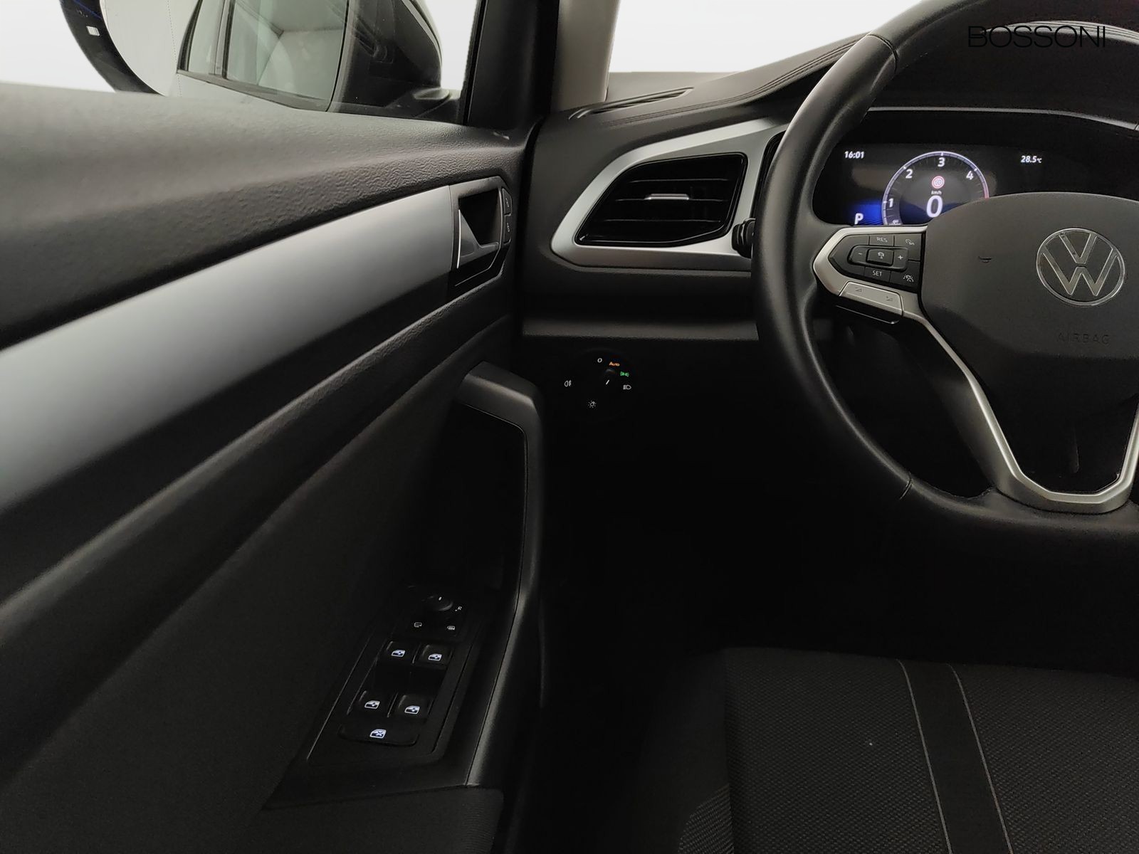 16 - Volkswagen T-Roc 2.0 tdi scr 150cv life dsg