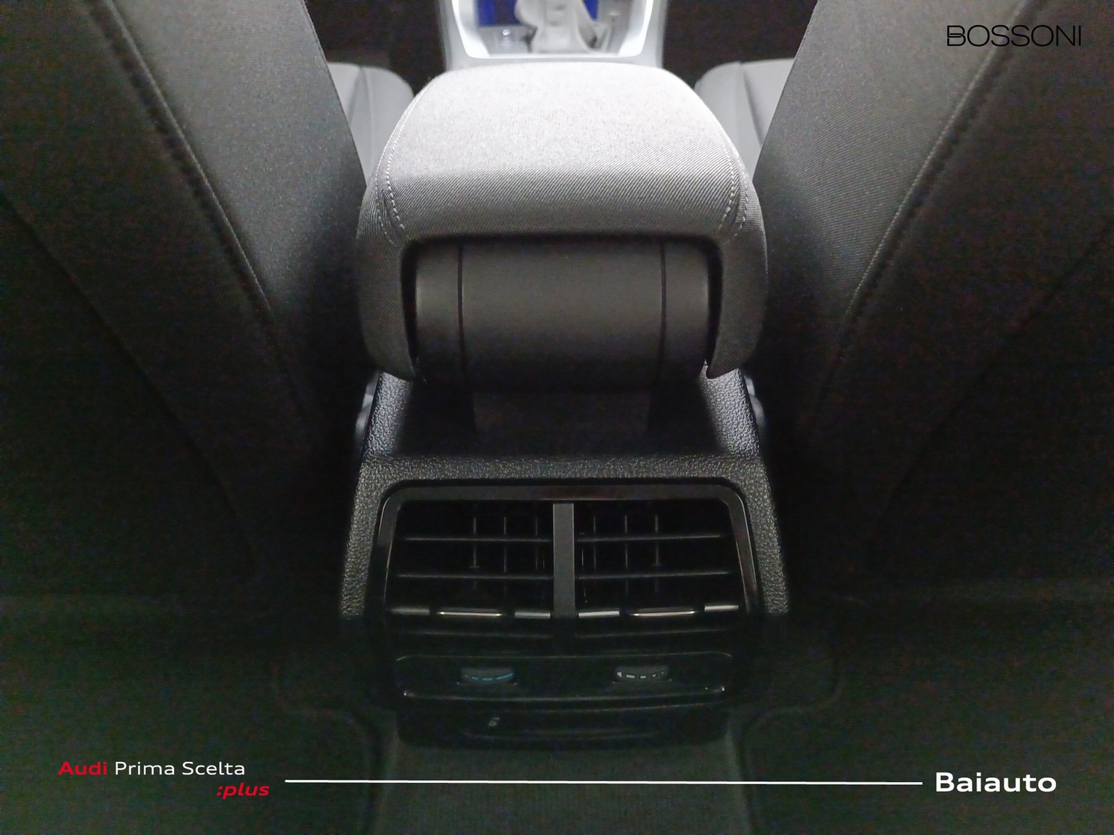 14 - Audi Q3 35 2.0 tdi business advanced s tronic