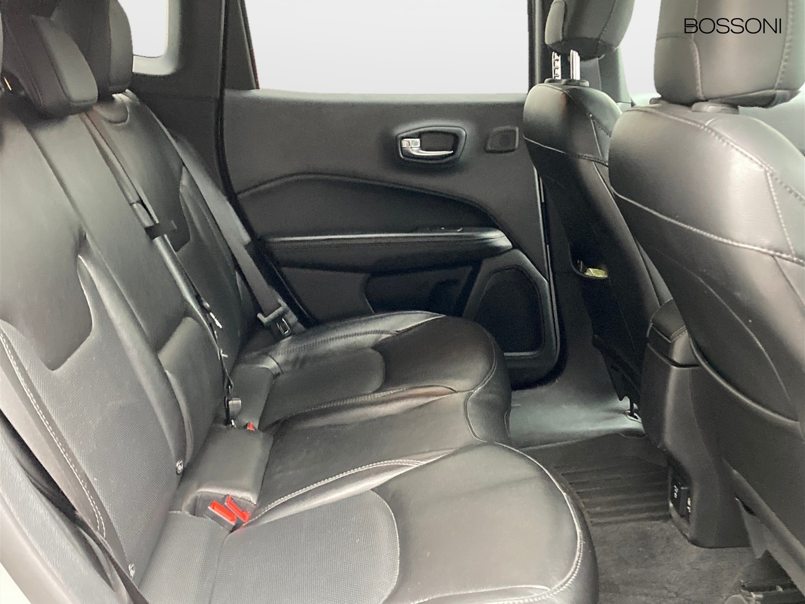 10 - Jeep Compass 1.6 multijet ii 120cv s 2wd