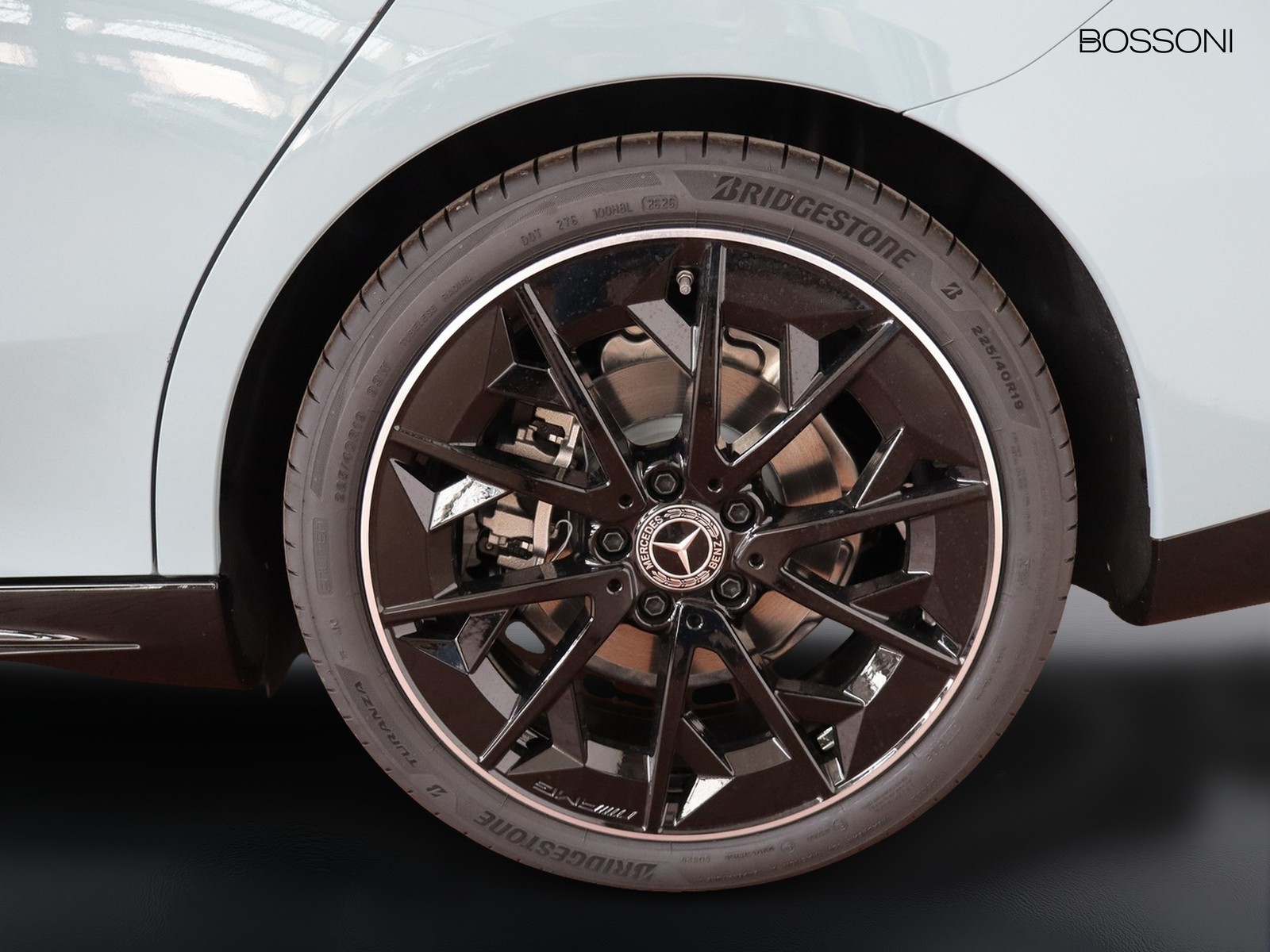 4 - Mercedes CLA 180 advanced plus auto