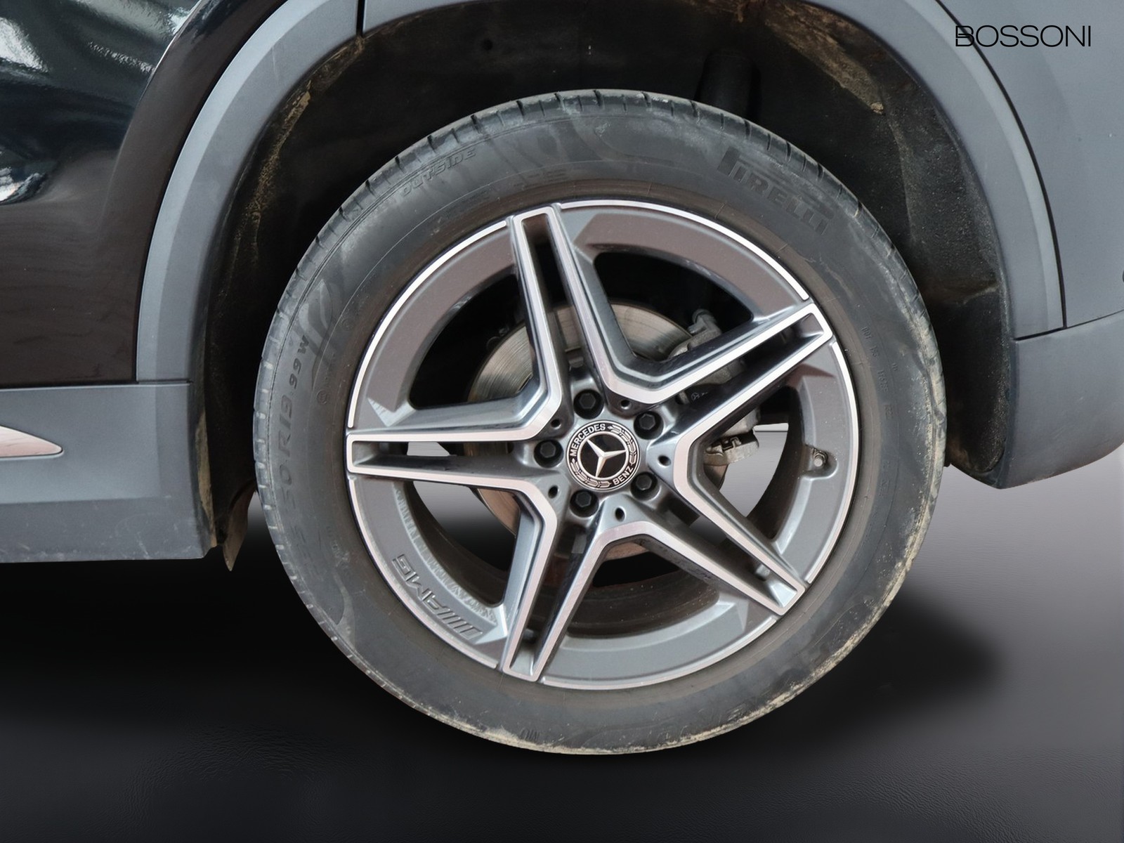 4 - Mercedes GLA 200 d premium 8g-dct
