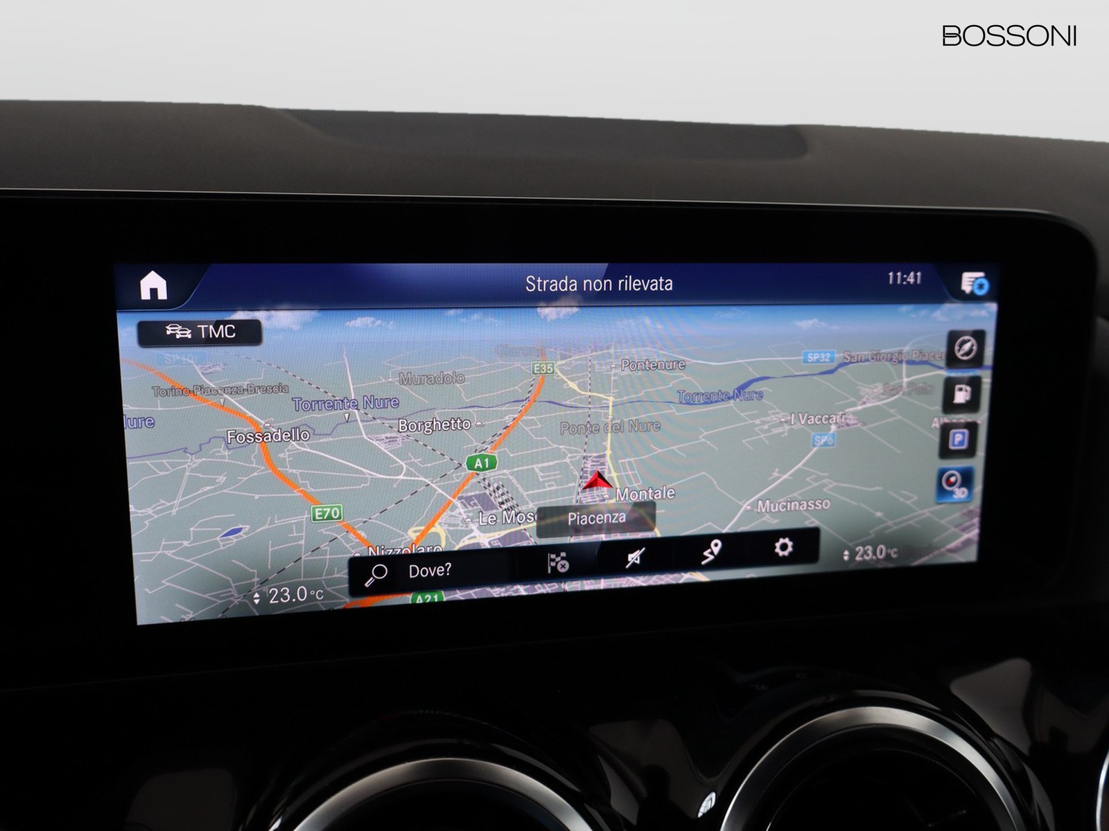 10 - Mercedes GLA 200 d premium 8g-dct