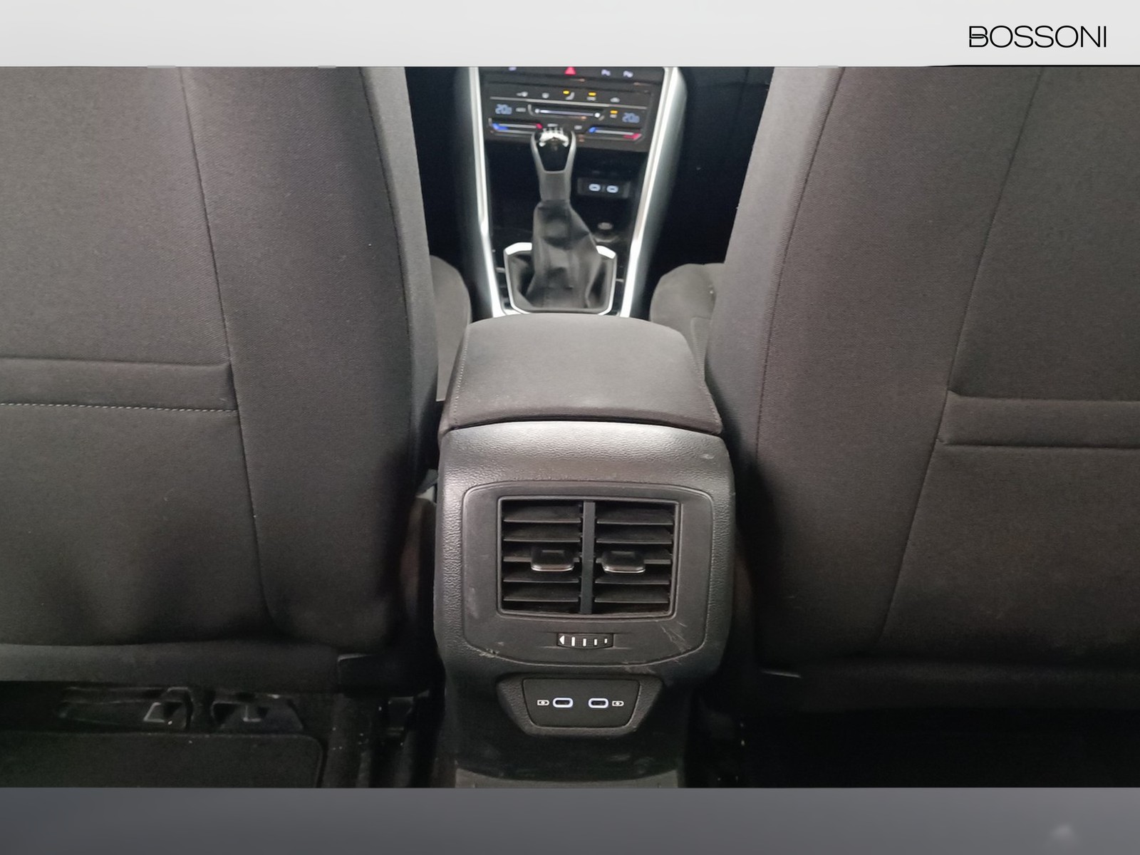 24 - Volkswagen T-Roc 2.0 tdi scr 115cv life