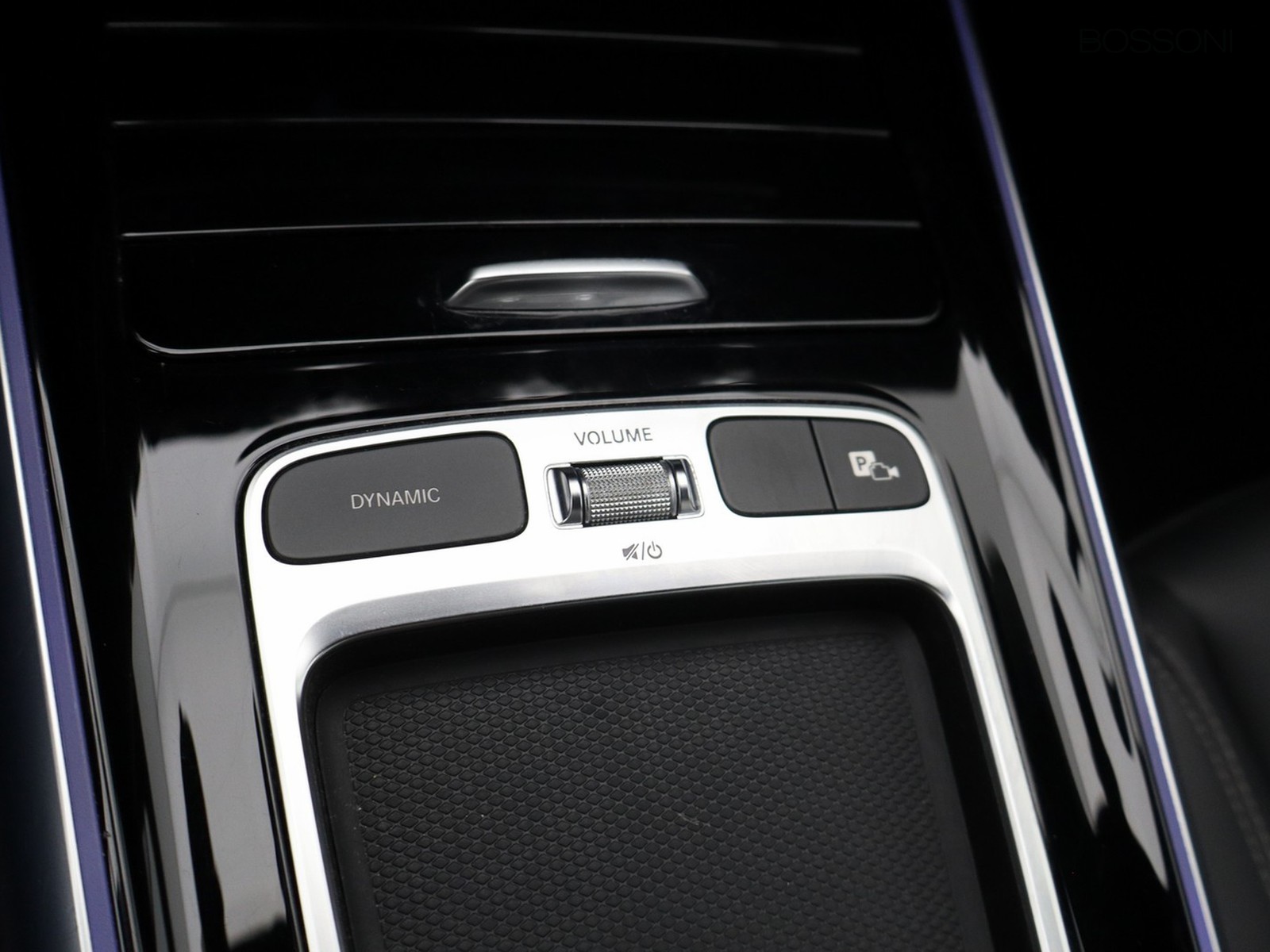 14 - Mercedes GLA 180 d amg line advanced plus 8g-dct