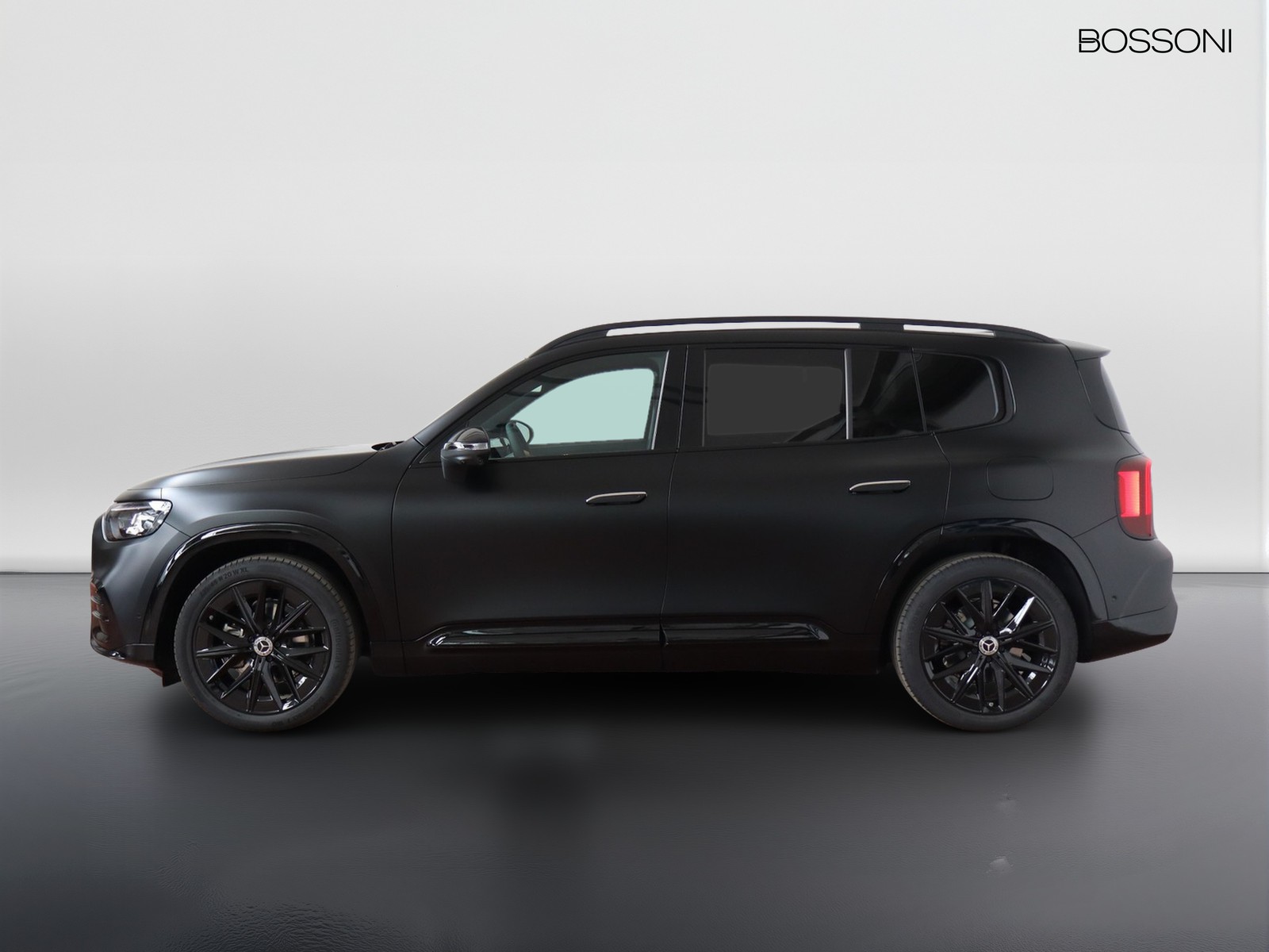 3 - Mercedes GLB 200 advanced plus 4matic 8g-edct