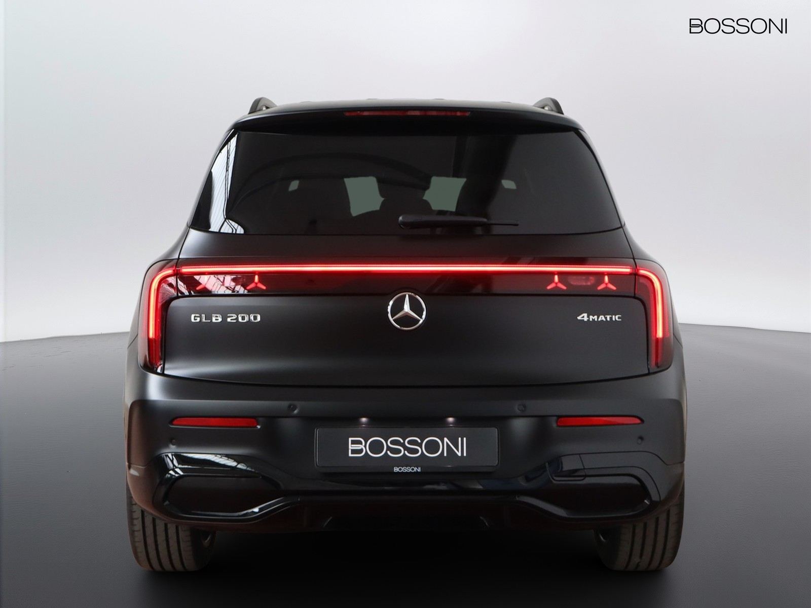 6 - Mercedes GLB 200 advanced plus 4matic 8g-edct