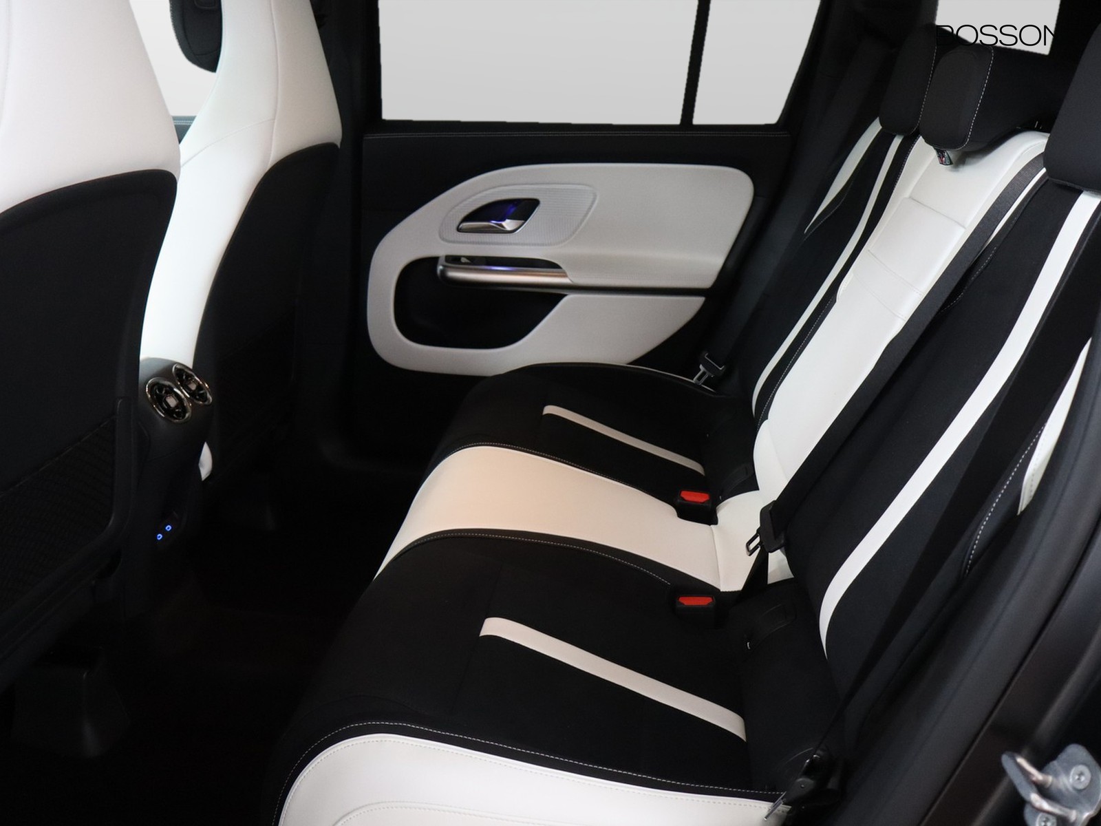 8 - Mercedes GLB 200 advanced plus 4matic 8g-edct
