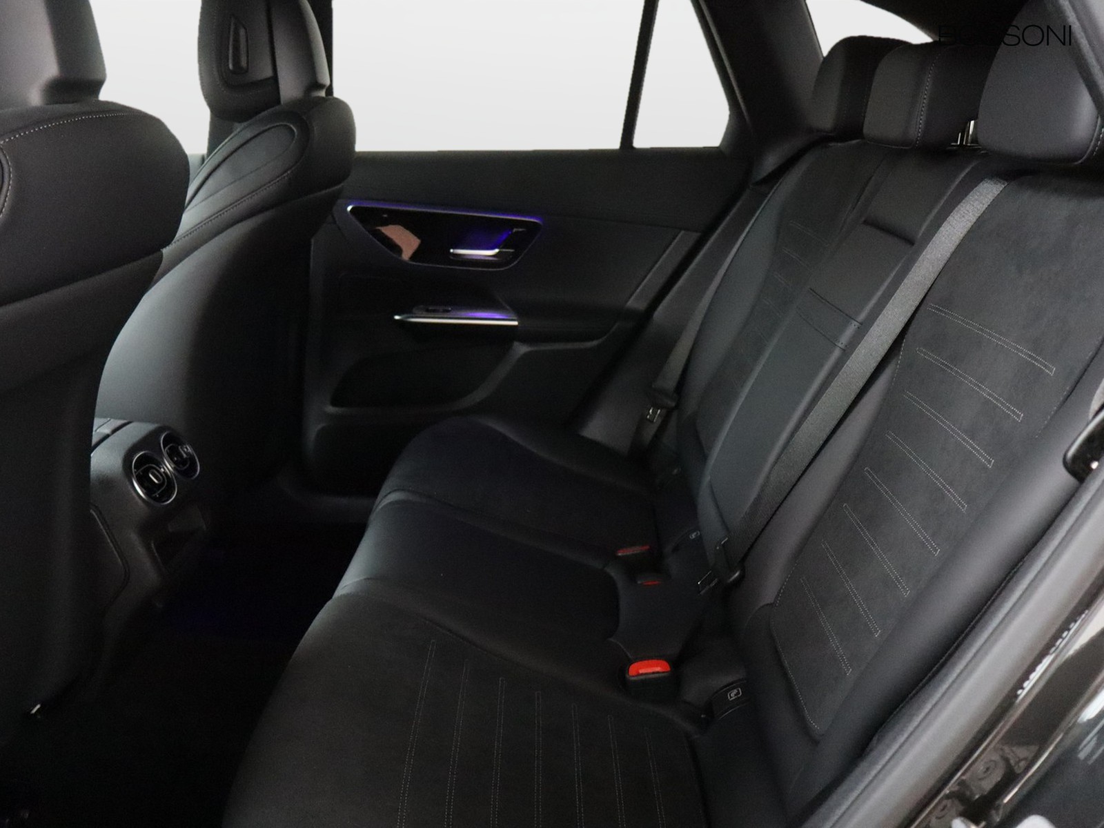 8 - Mercedes GLC suv 220 d amg line advanced 4matic 9g-tronic