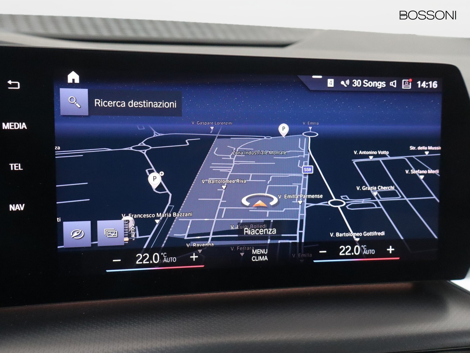 10 - BMW Serie 2 active tourer 220i mild hybrid 48v luxury dct