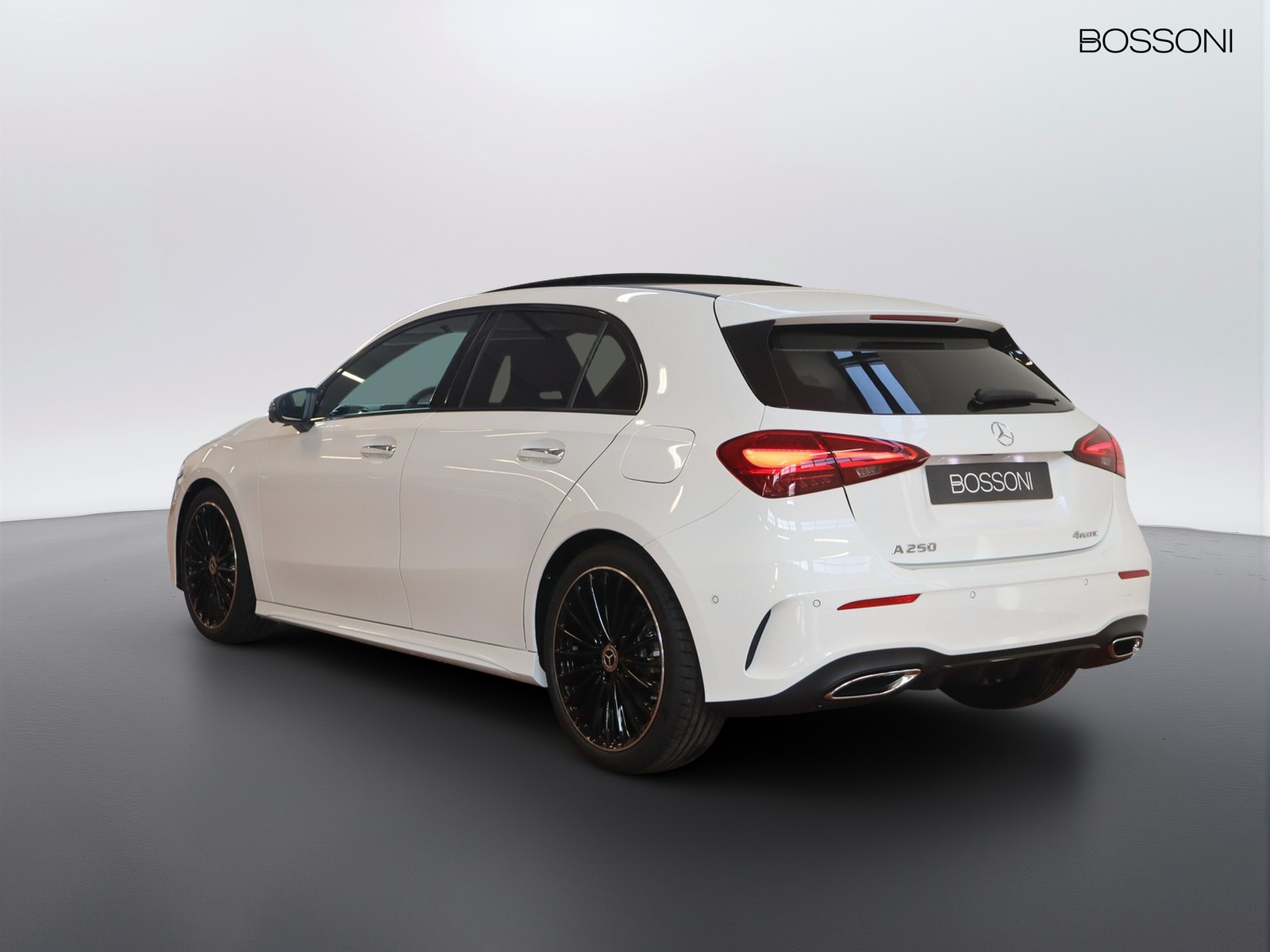 5 - Mercedes Classe A 250 amg line premium 4matic speedshift dct amg 8g