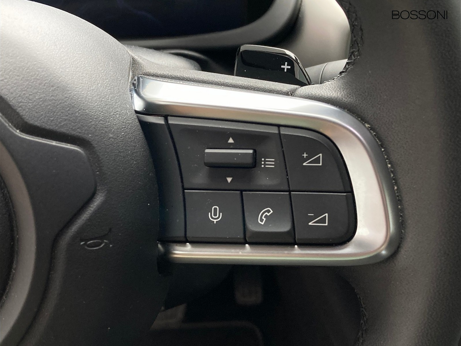 15 - Jeep Avenger 1.2 turbo e-hybrid mhev 110cv summit fwd edct6