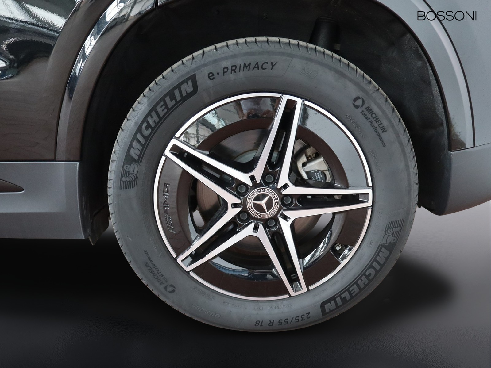4 - Mercedes EQA 250+ amg line advanced plus