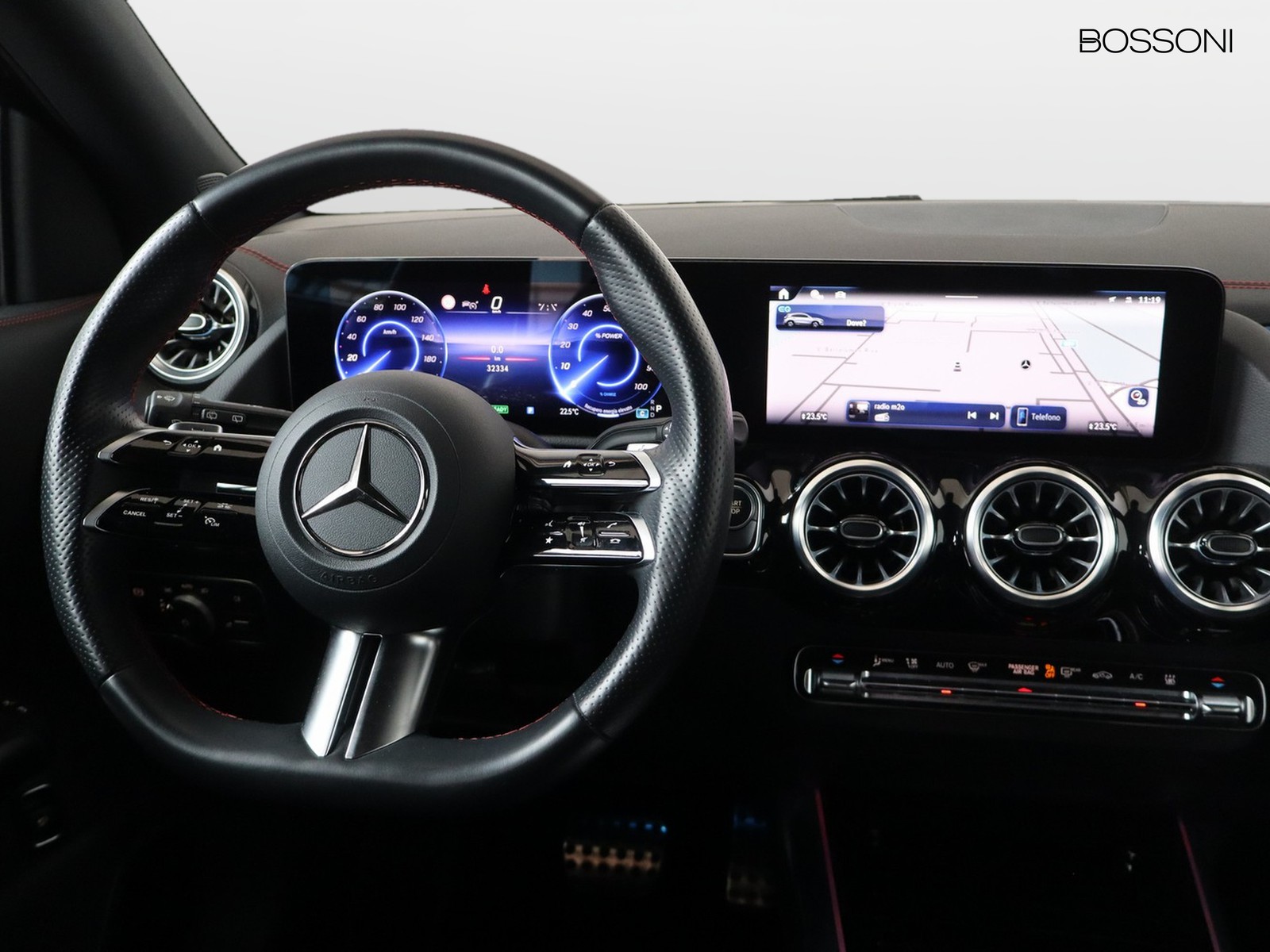 12 - Mercedes EQA 250+ amg line advanced plus