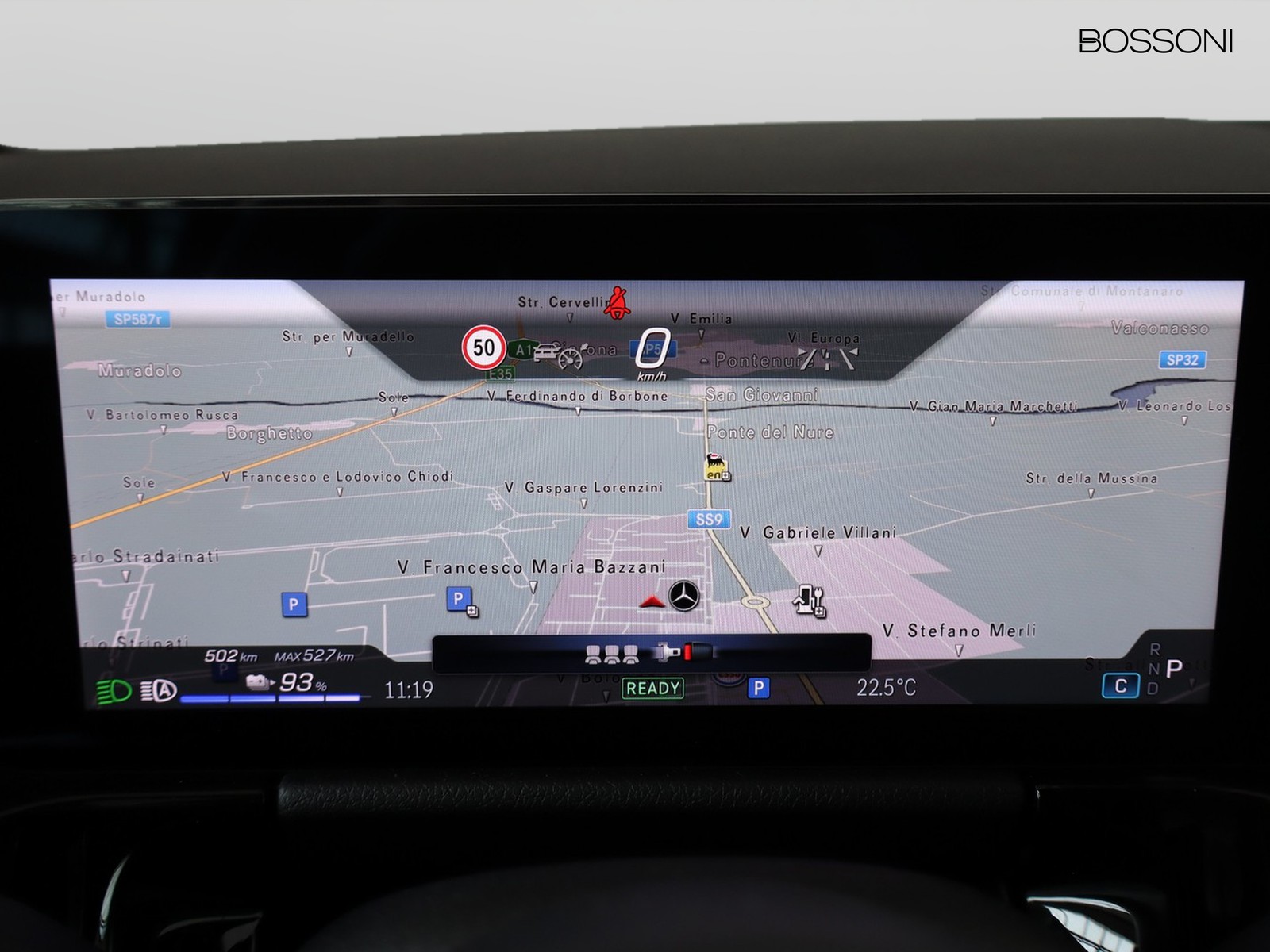 16 - Mercedes EQA 250+ amg line advanced plus