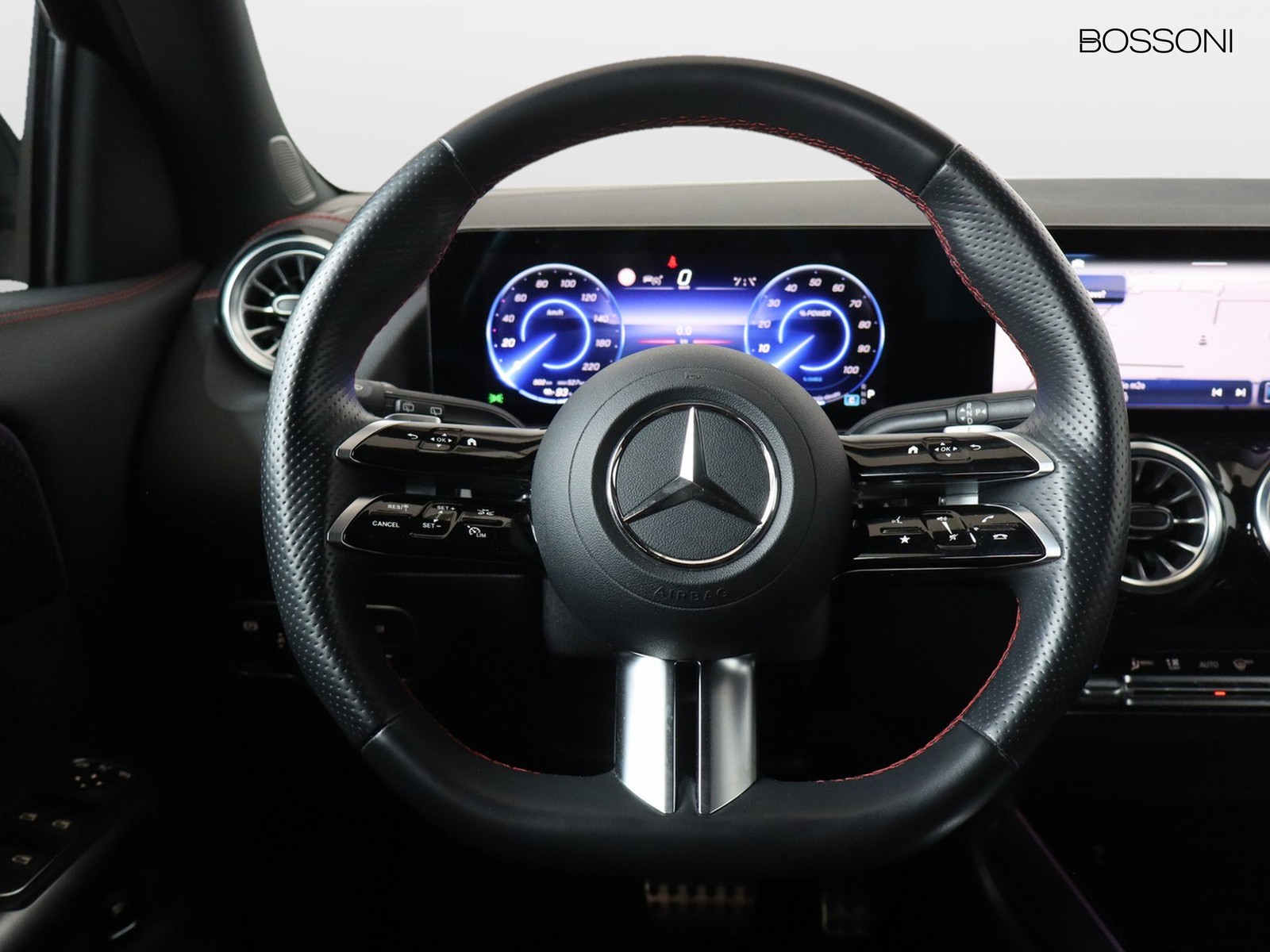 17 - Mercedes EQA 250+ amg line advanced plus