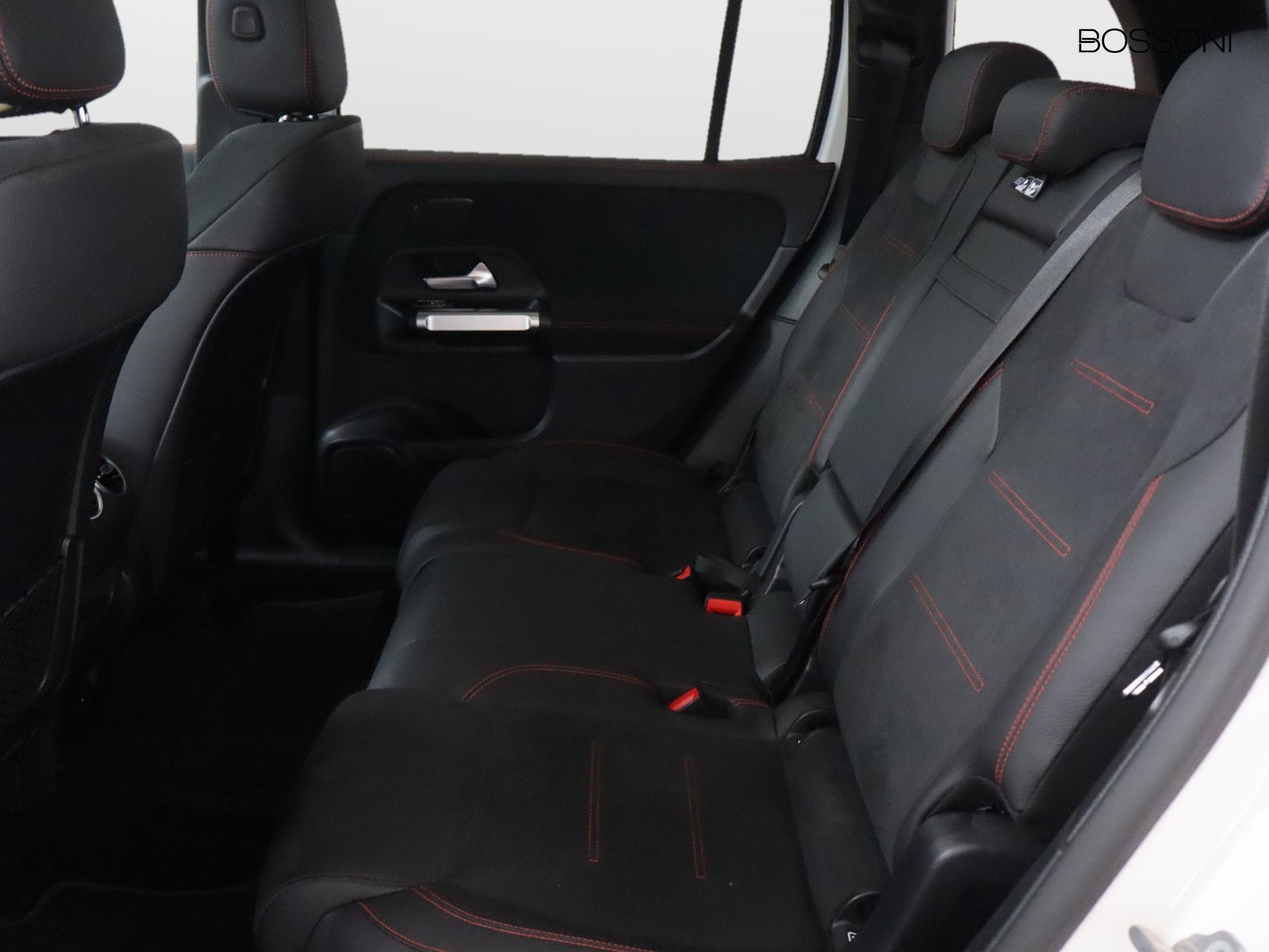 8 - Mercedes GLB 220 d premium 4matic 8g-dct 7p.ti