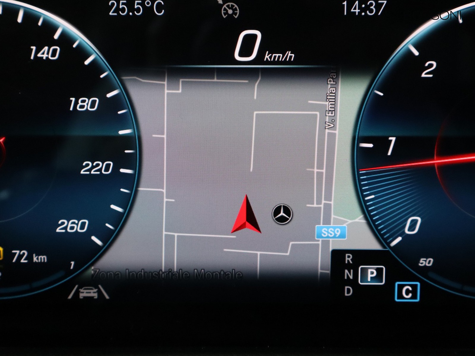 17 - Mercedes GLB 220 d premium 4matic 8g-dct 7p.ti