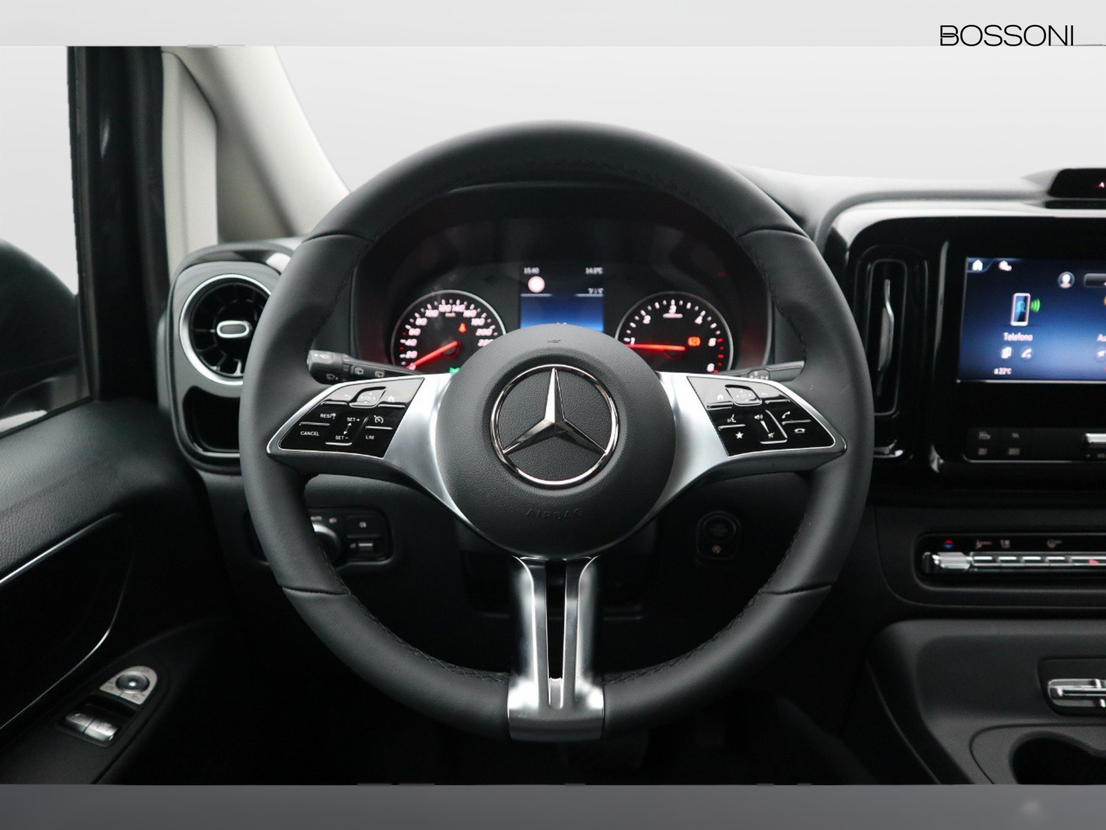 14 - Mercedes Vans Vito 114 cdi long mixto auto my20
