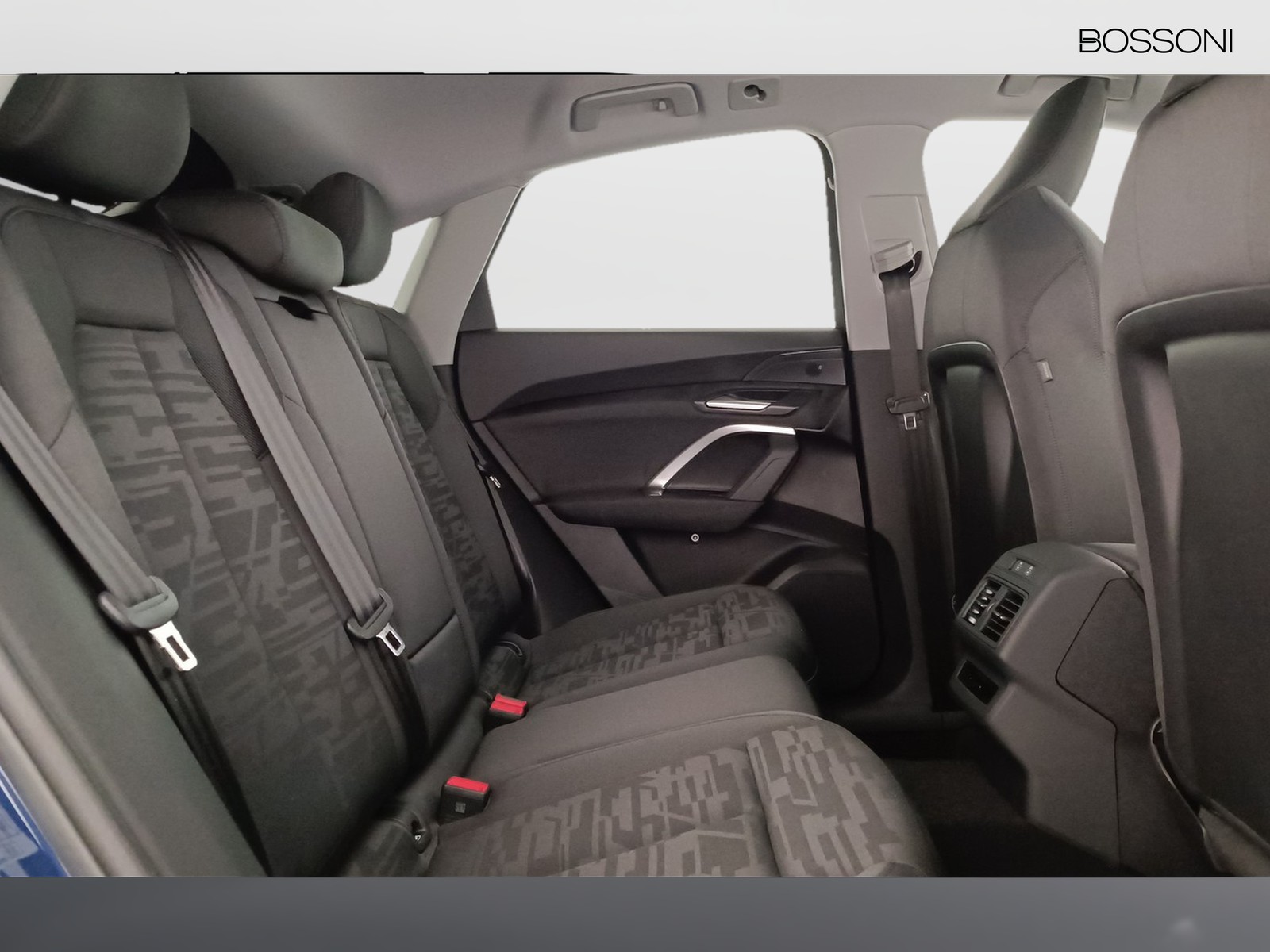 8 - Audi Q5 sportback 2.0 tdi mhev+ 204cv business advanced quattro