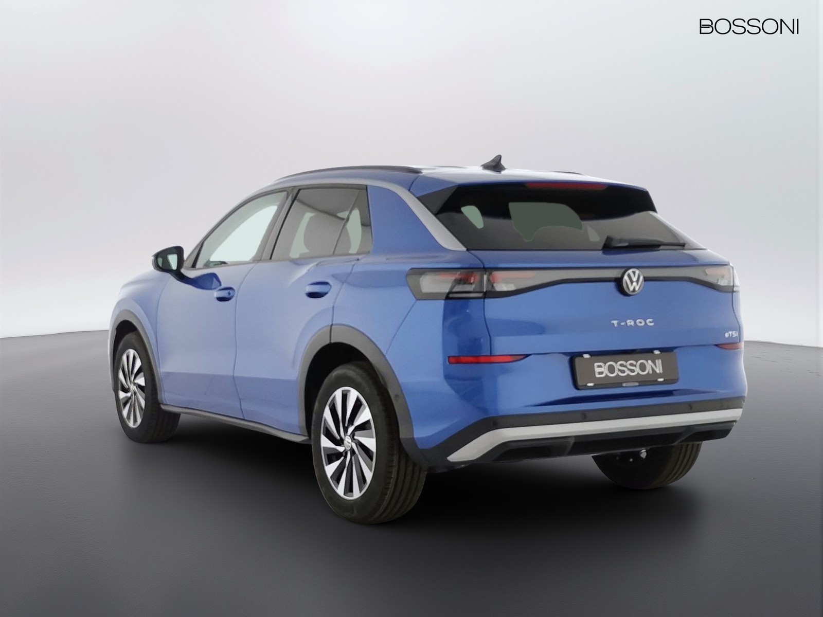 4 - Volkswagen T-Roc 1.5 etsi act 115cv life dsg