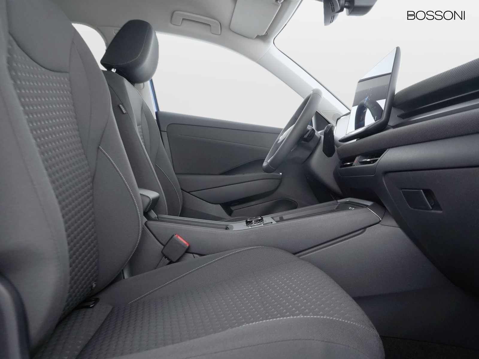 8 - Volkswagen T-Roc 1.5 etsi act 115cv life dsg