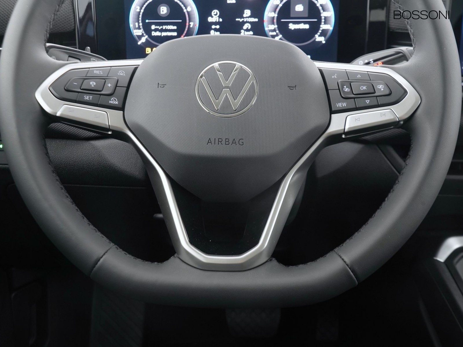 15 - Volkswagen T-Roc 1.5 etsi act 115cv life dsg